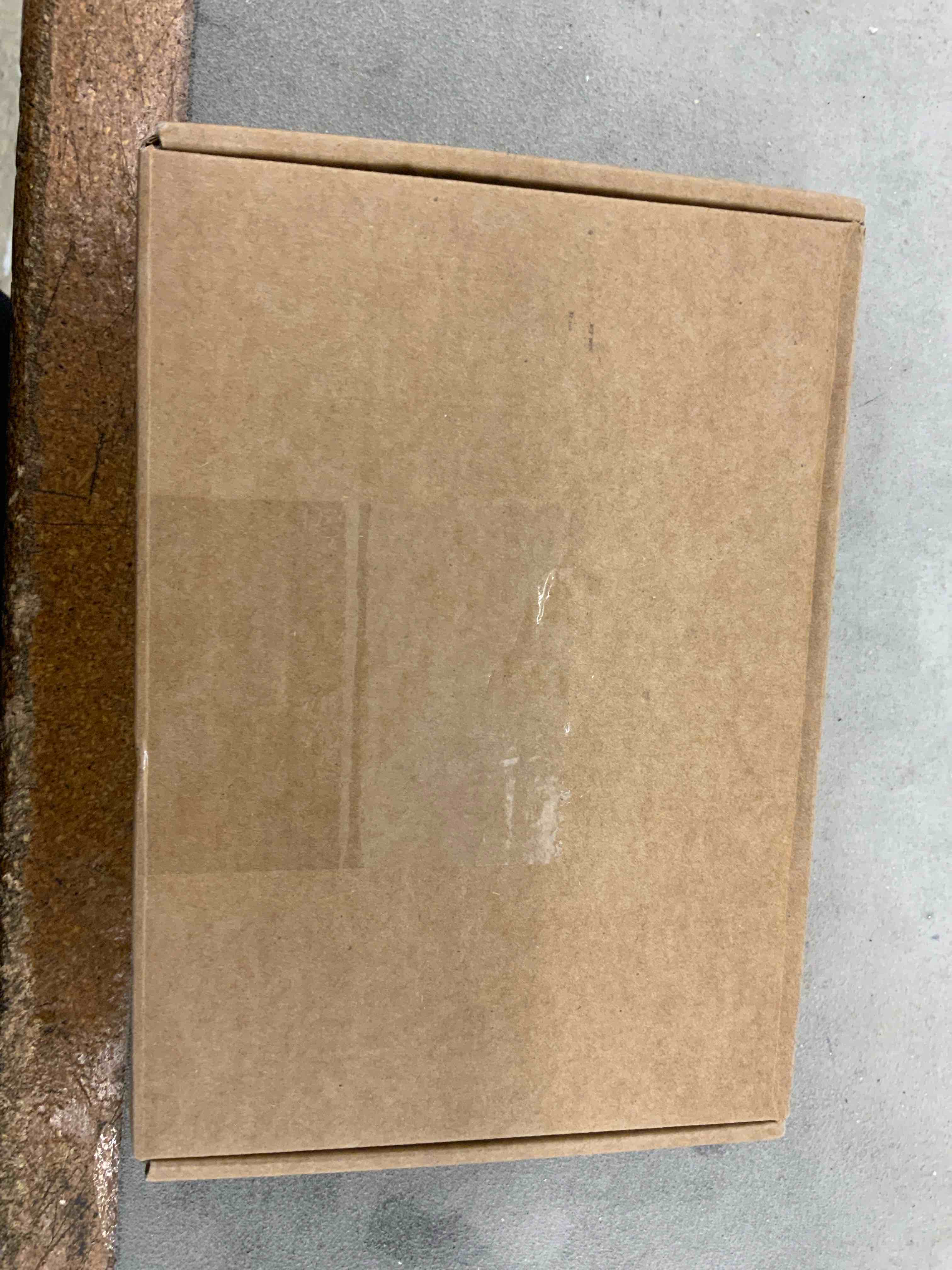 https://s3.amazonaws.com/lotting-images-prod/BoxBids/BXB0506843_1779891936588.jpeg