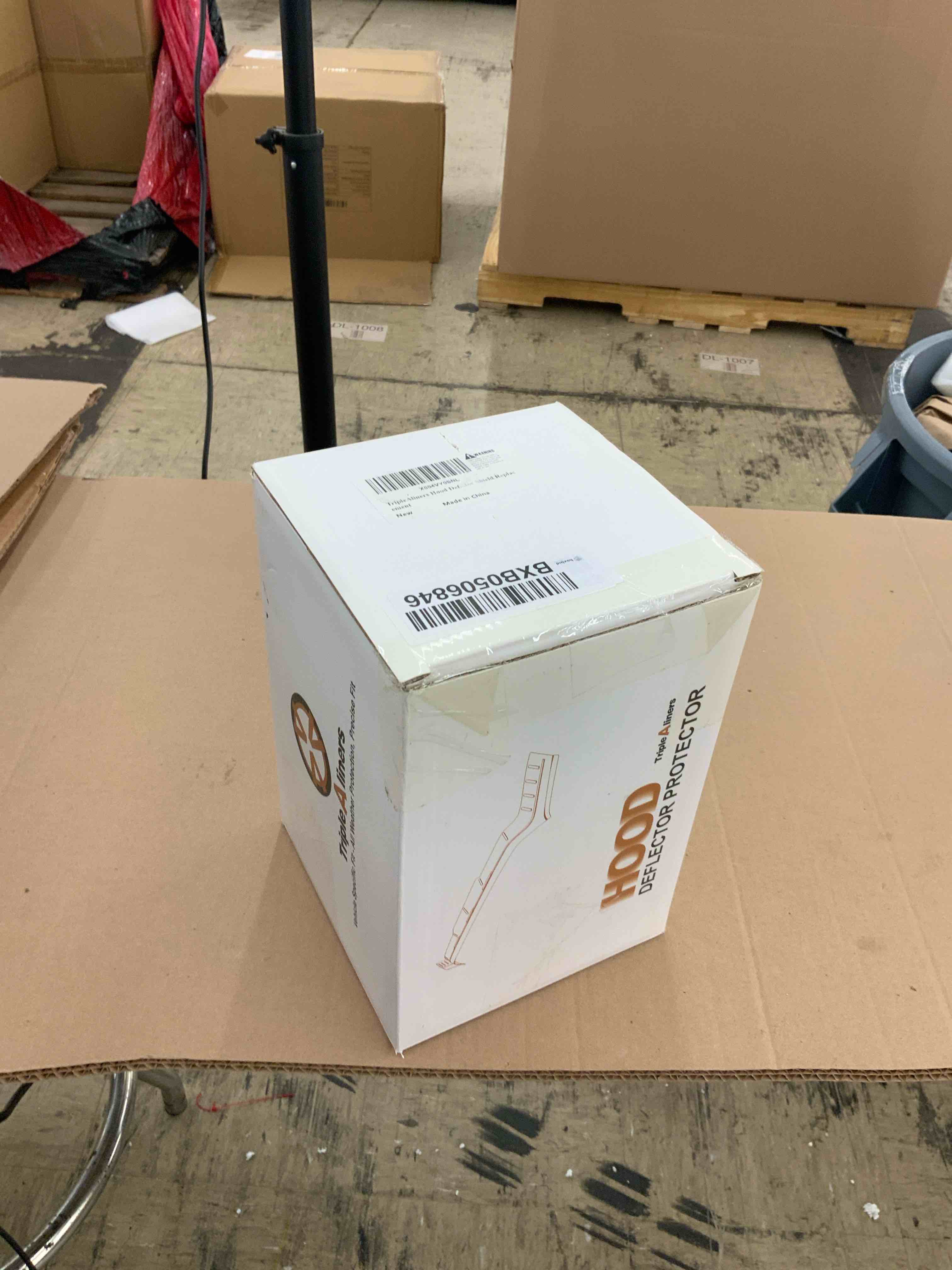 https://s3.amazonaws.com/lotting-images-prod/BoxBids/BXB0506846_1779891499926.jpeg