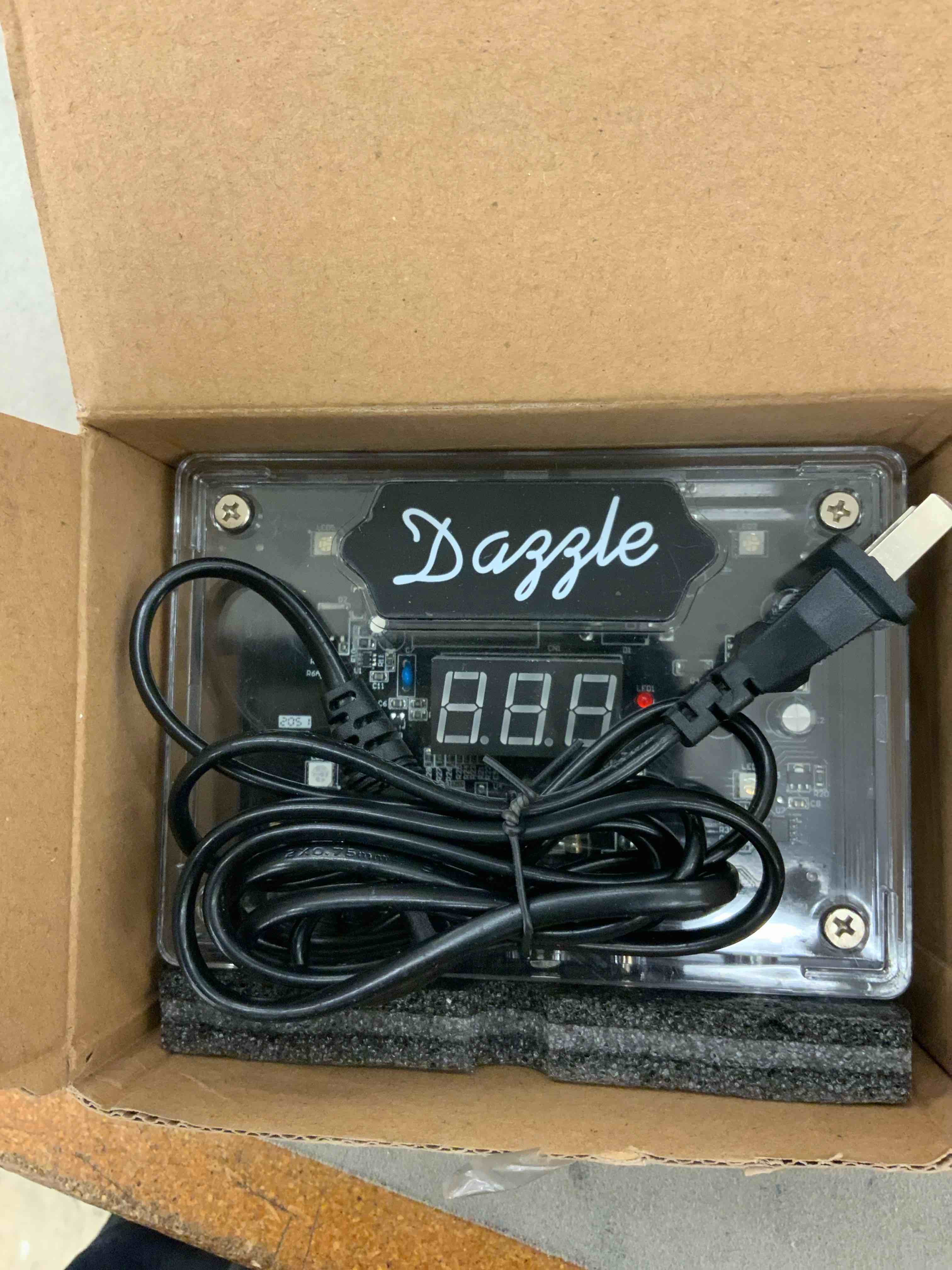 https://s3.amazonaws.com/lotting-images-prod/BoxBids/BXB0506848_1779891078925.jpeg