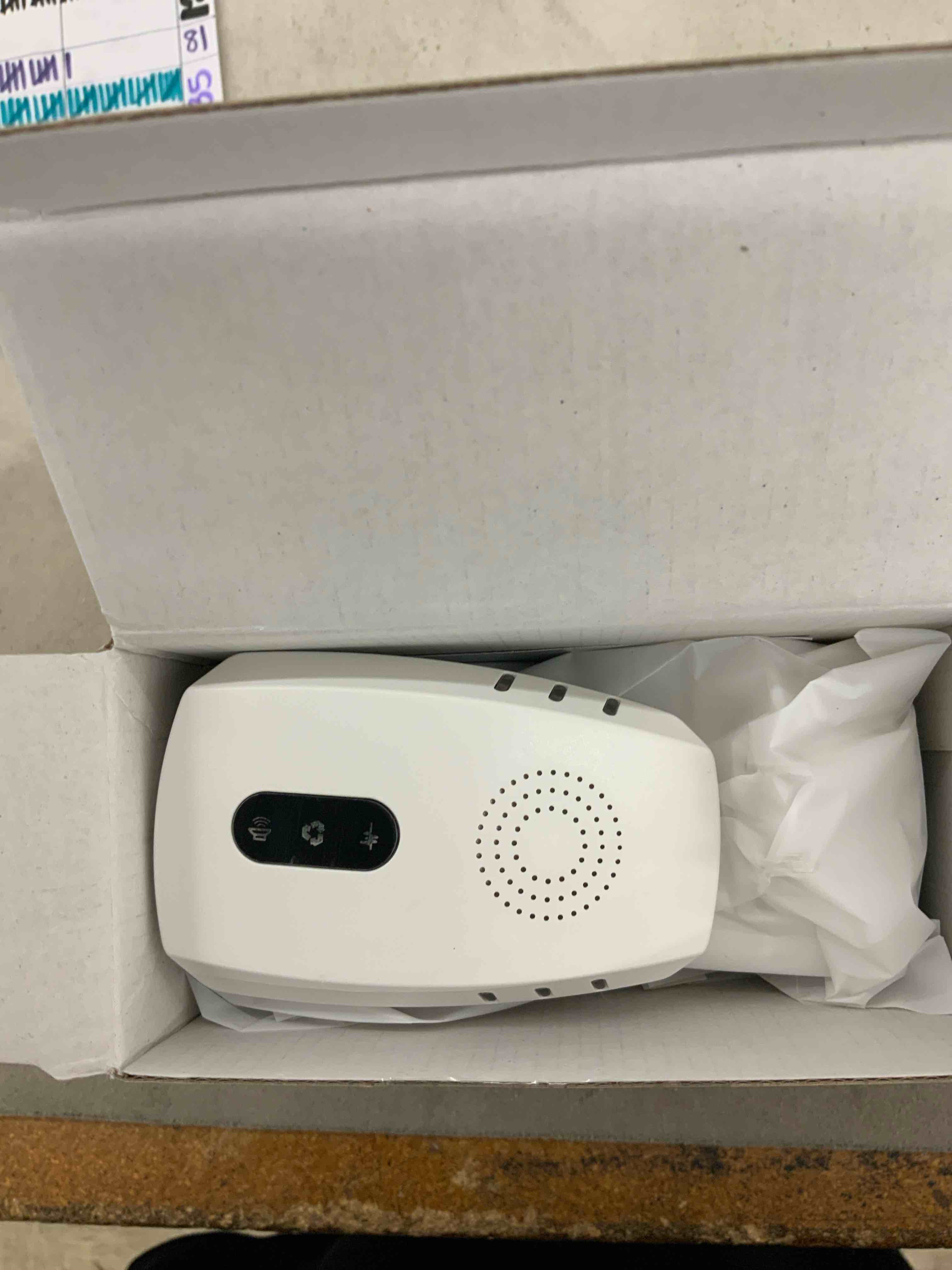 https://s3.amazonaws.com/lotting-images-prod/BoxBids/BXB0506850_1779890852994.jpeg