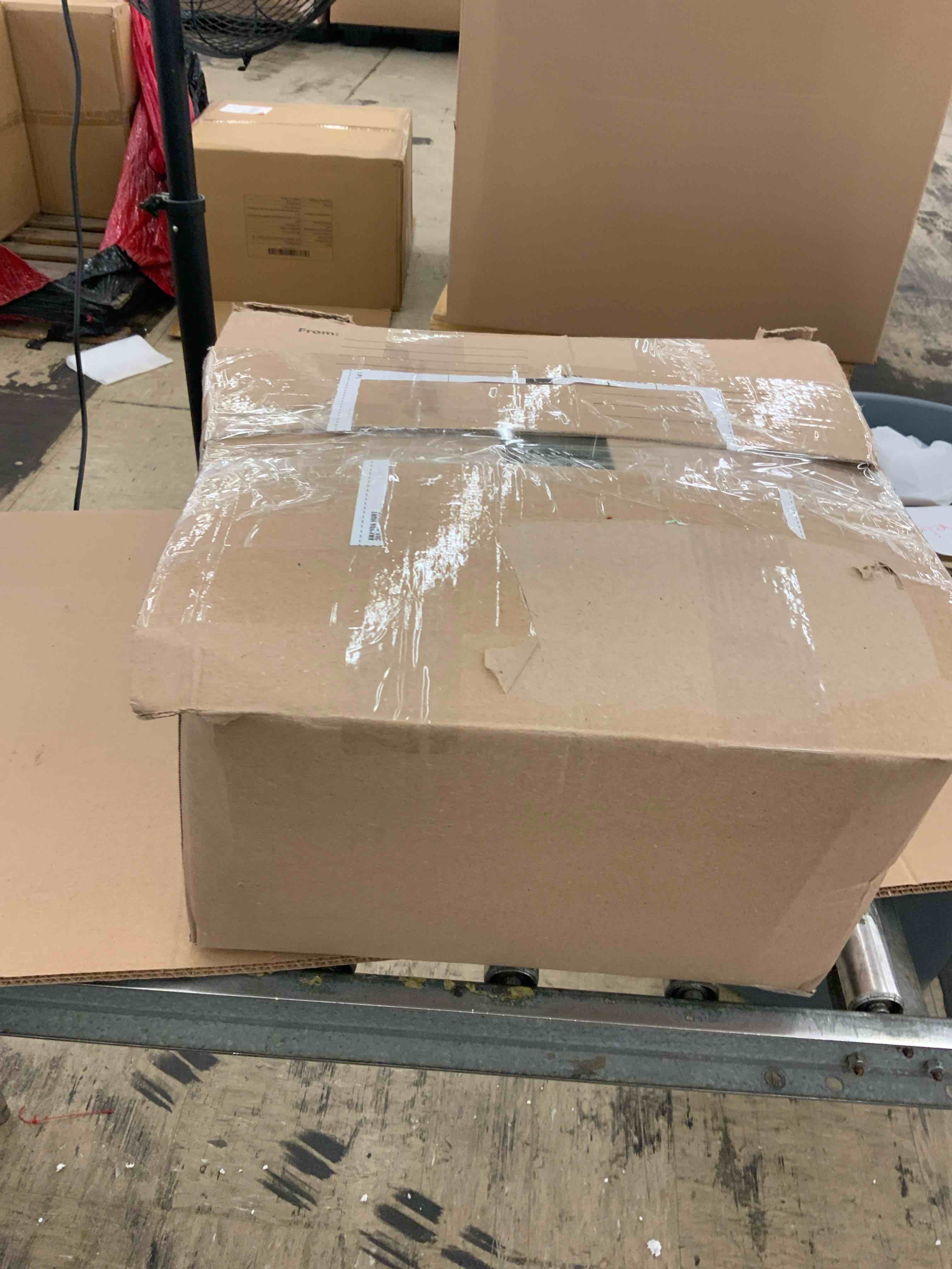 https://s3.amazonaws.com/lotting-images-prod/BoxBids/BXB0506852_1779890423254.jpeg