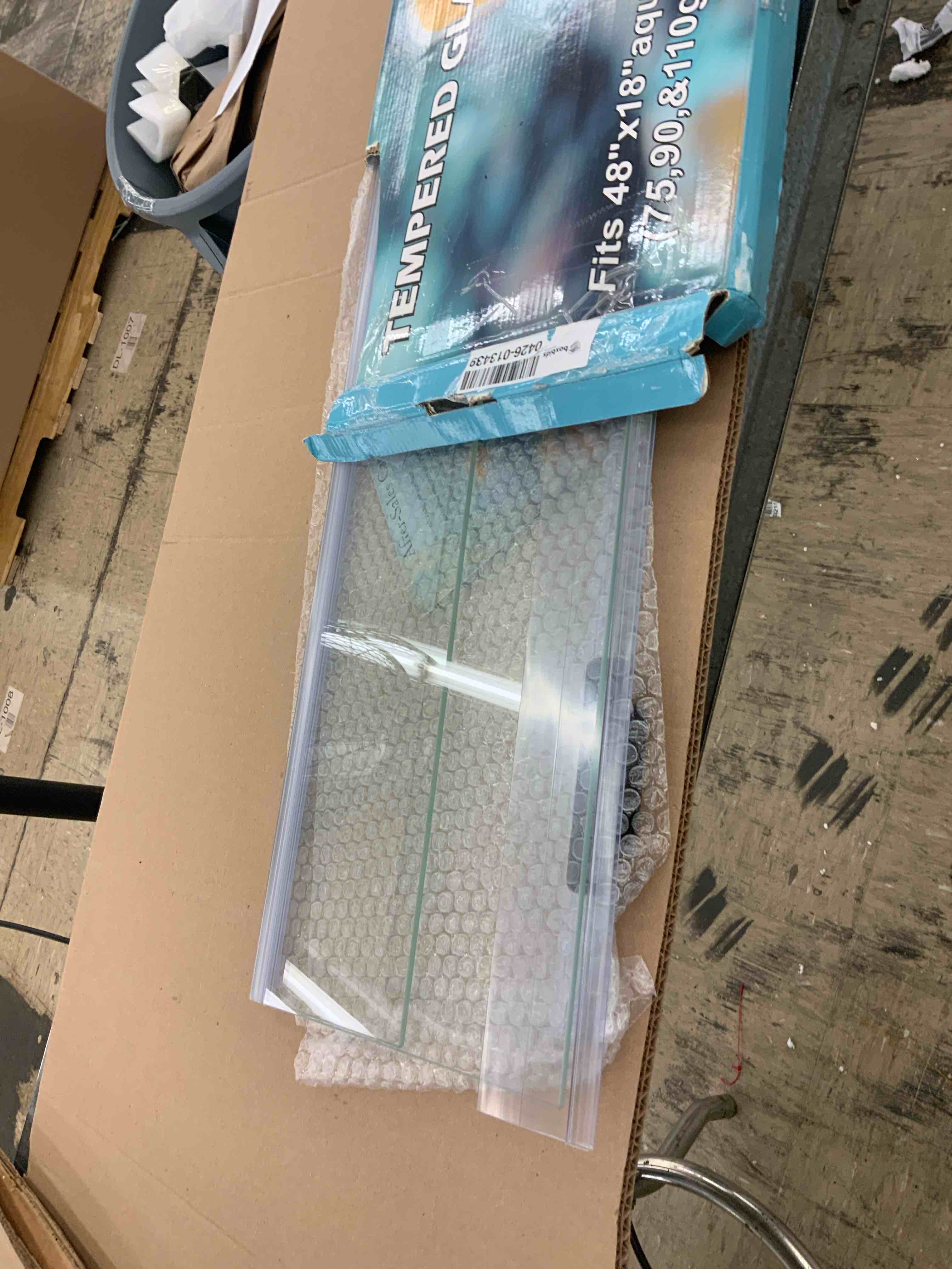 https://s3.amazonaws.com/lotting-images-prod/BoxBids/BXB0506853_1779890049140.jpeg