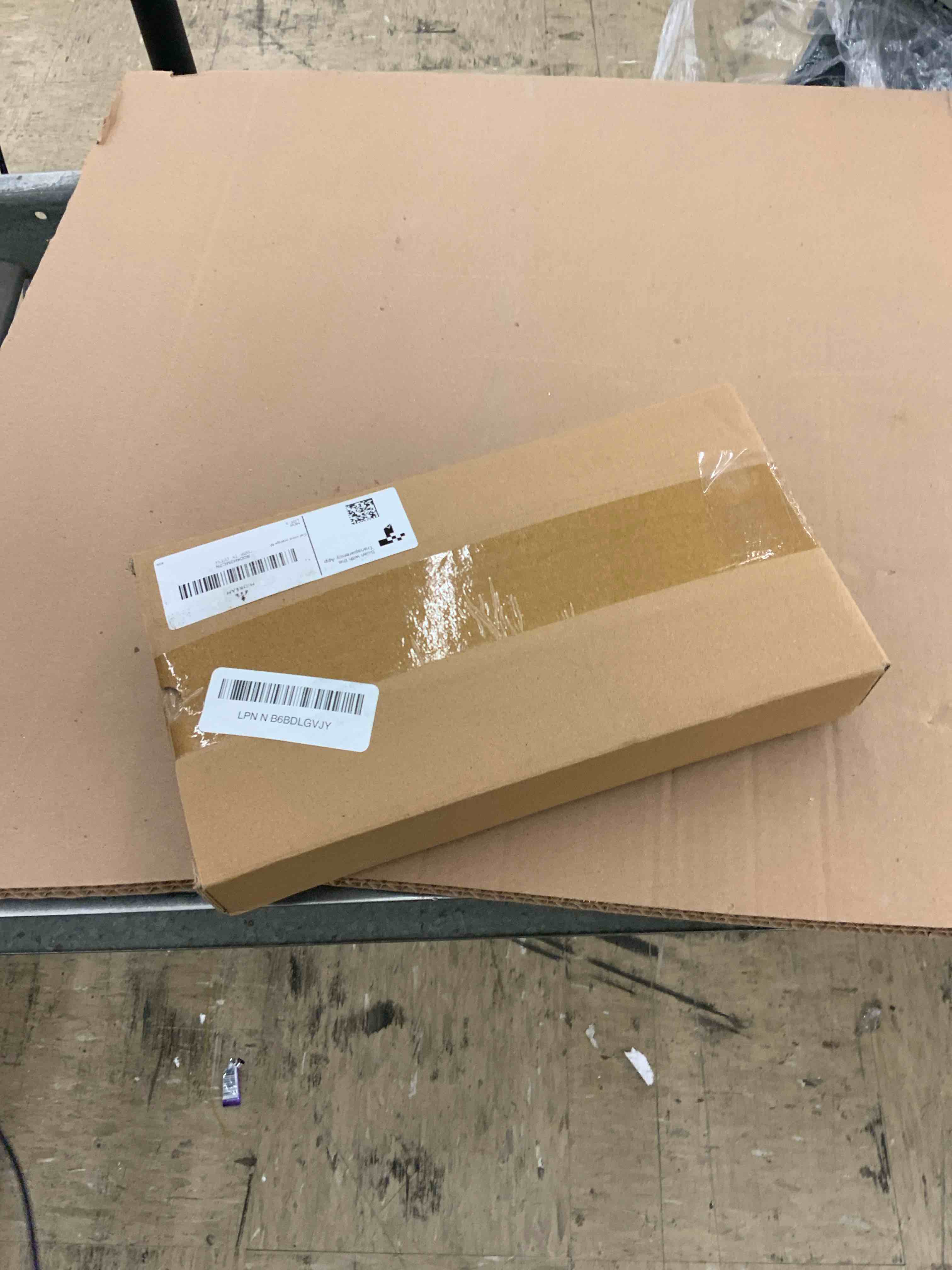 https://s3.amazonaws.com/lotting-images-prod/BoxBids/BXB0506875_1779814489221.jpeg