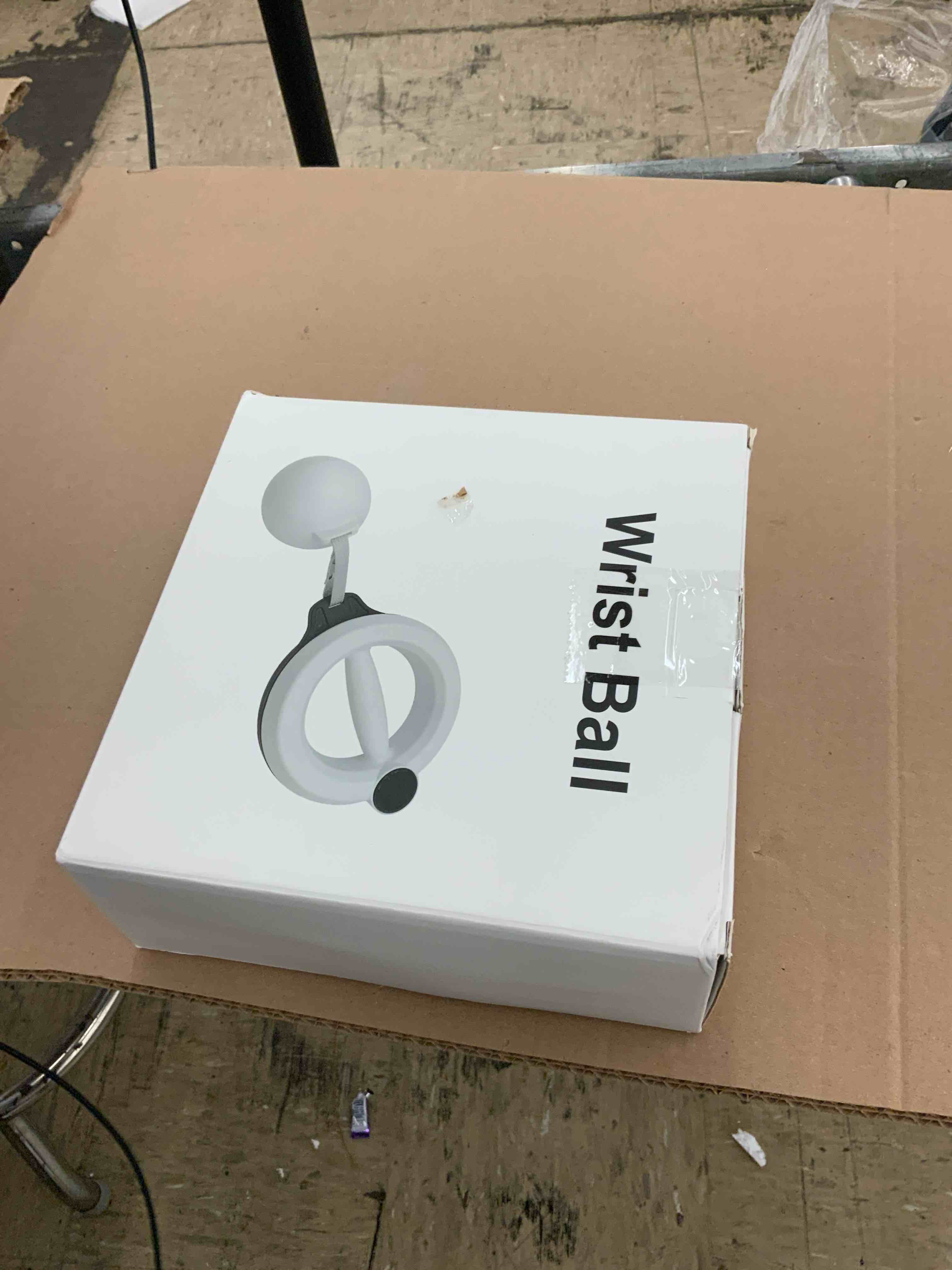 https://s3.amazonaws.com/lotting-images-prod/BoxBids/BXB0506893_1779809592818.jpeg