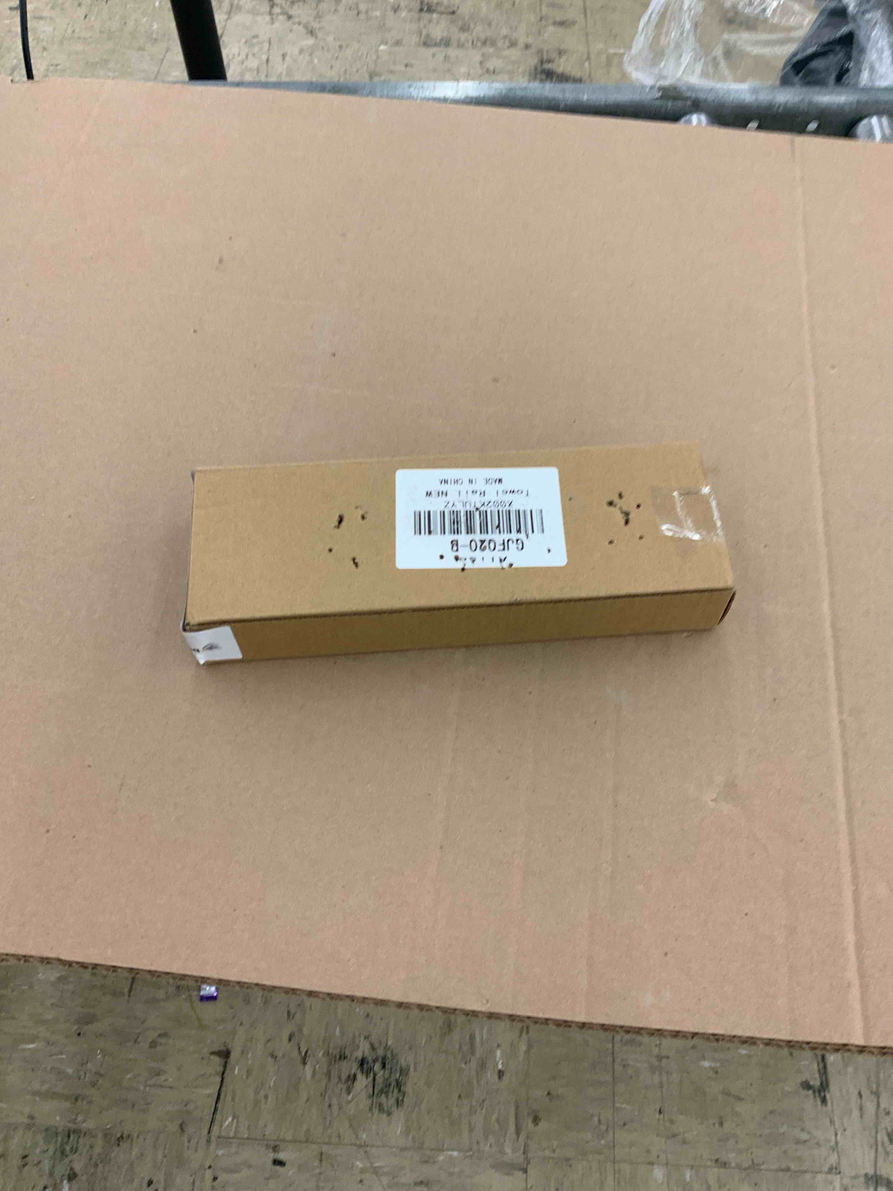 https://s3.amazonaws.com/lotting-images-prod/BoxBids/BXB0506897_1779809033407.jpeg