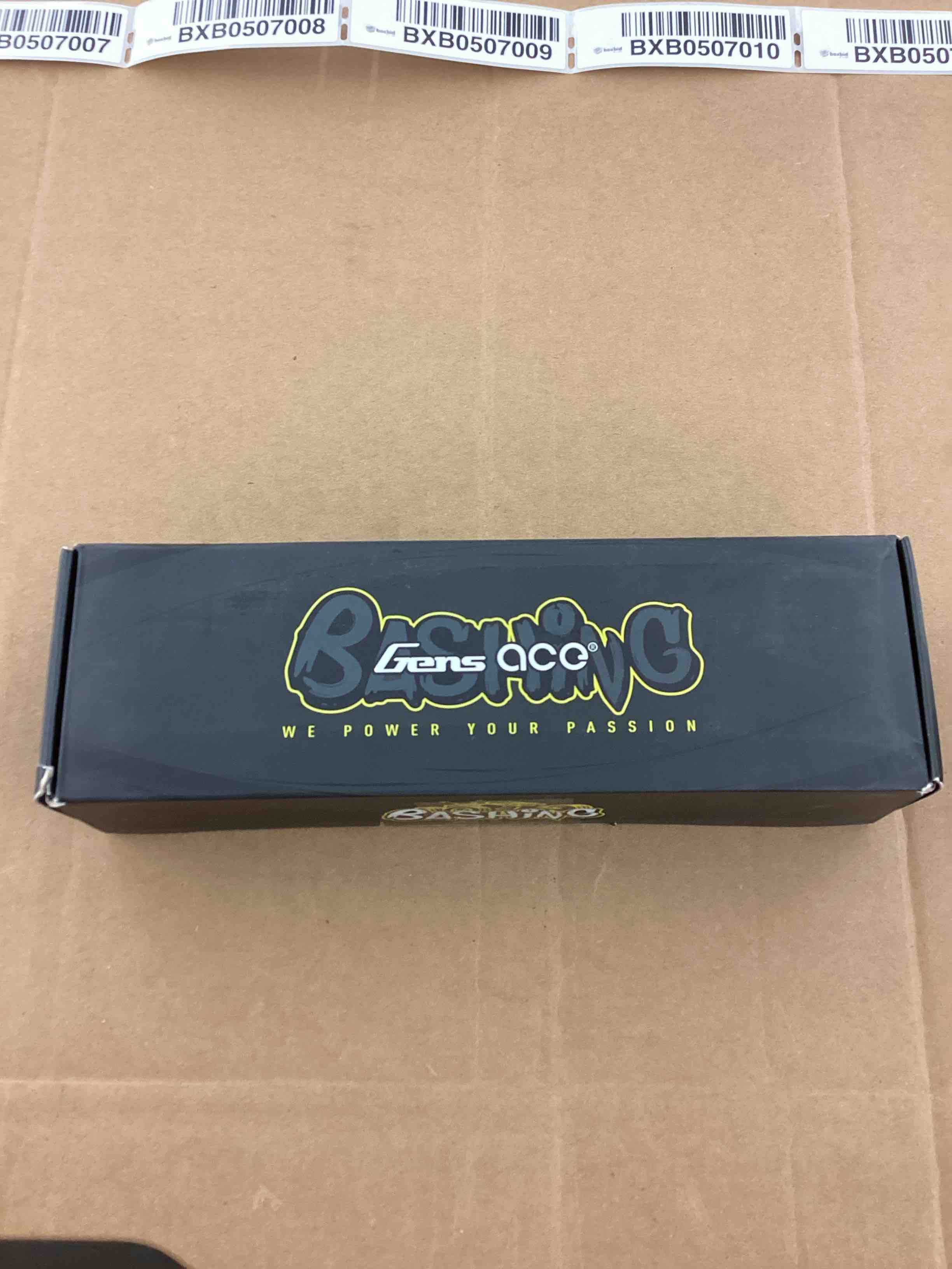 https://s3.amazonaws.com/lotting-images-prod/BoxBids/BXB0507007_1779912583349.jpeg