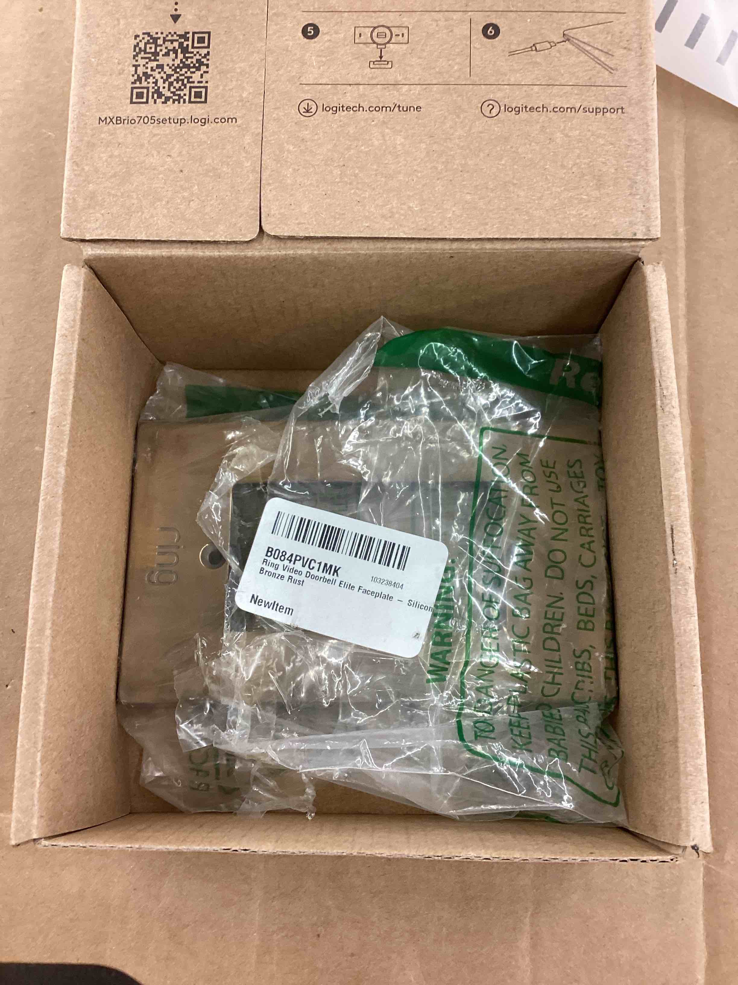 https://s3.amazonaws.com/lotting-images-prod/BoxBids/BXB0507010_1779913203499.jpeg