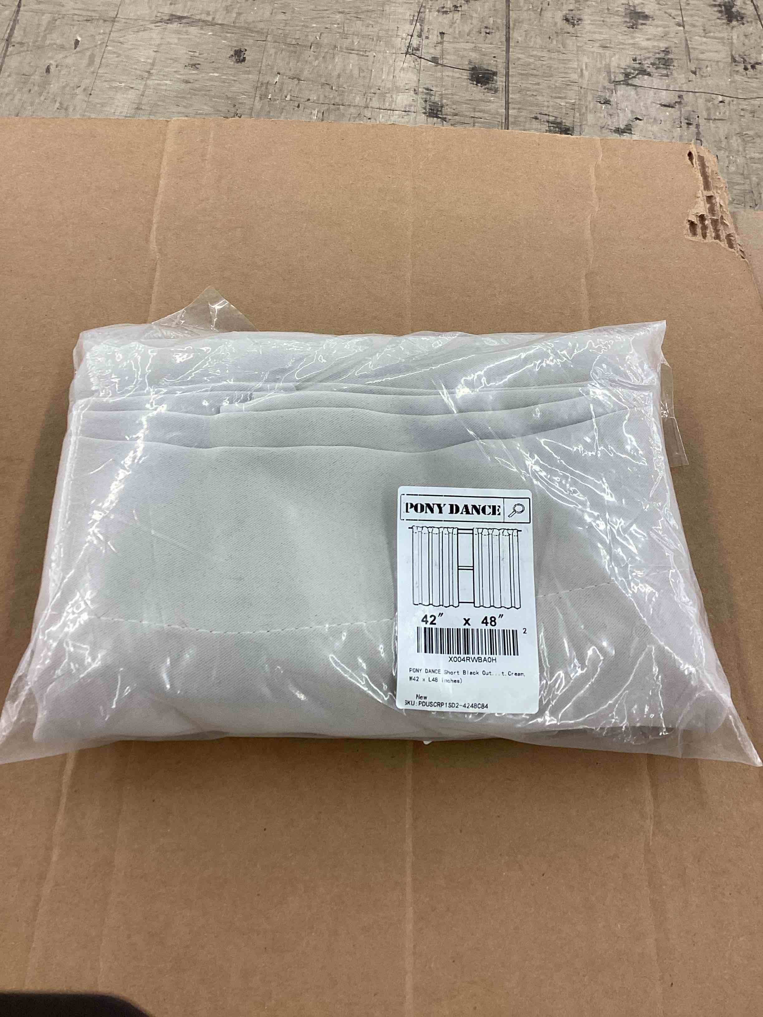 https://s3.amazonaws.com/lotting-images-prod/BoxBids/BXB0507013_1779914066147.jpeg