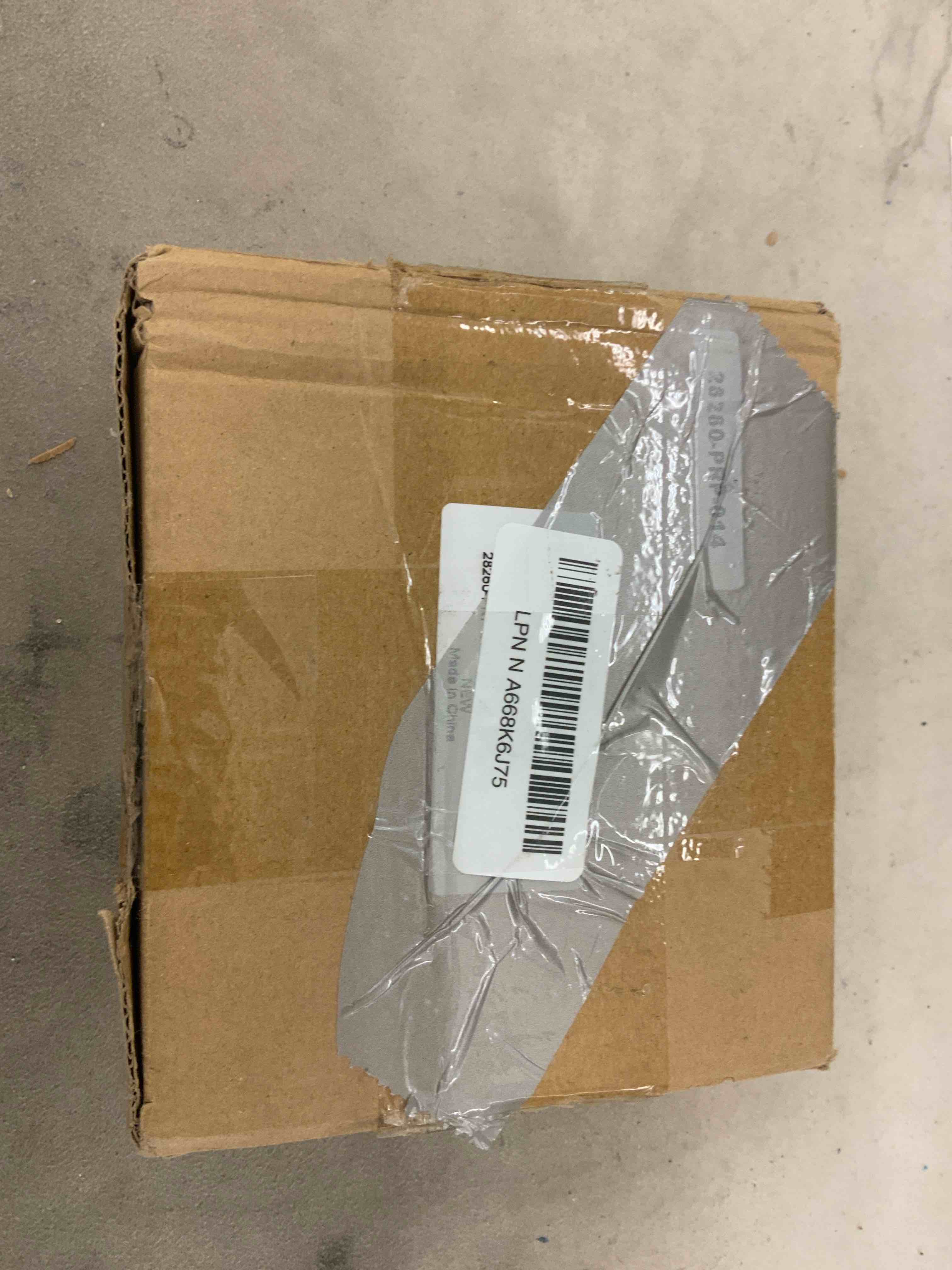 https://s3.amazonaws.com/lotting-images-prod/BoxBids/BXB0507040_1780405674759.jpeg