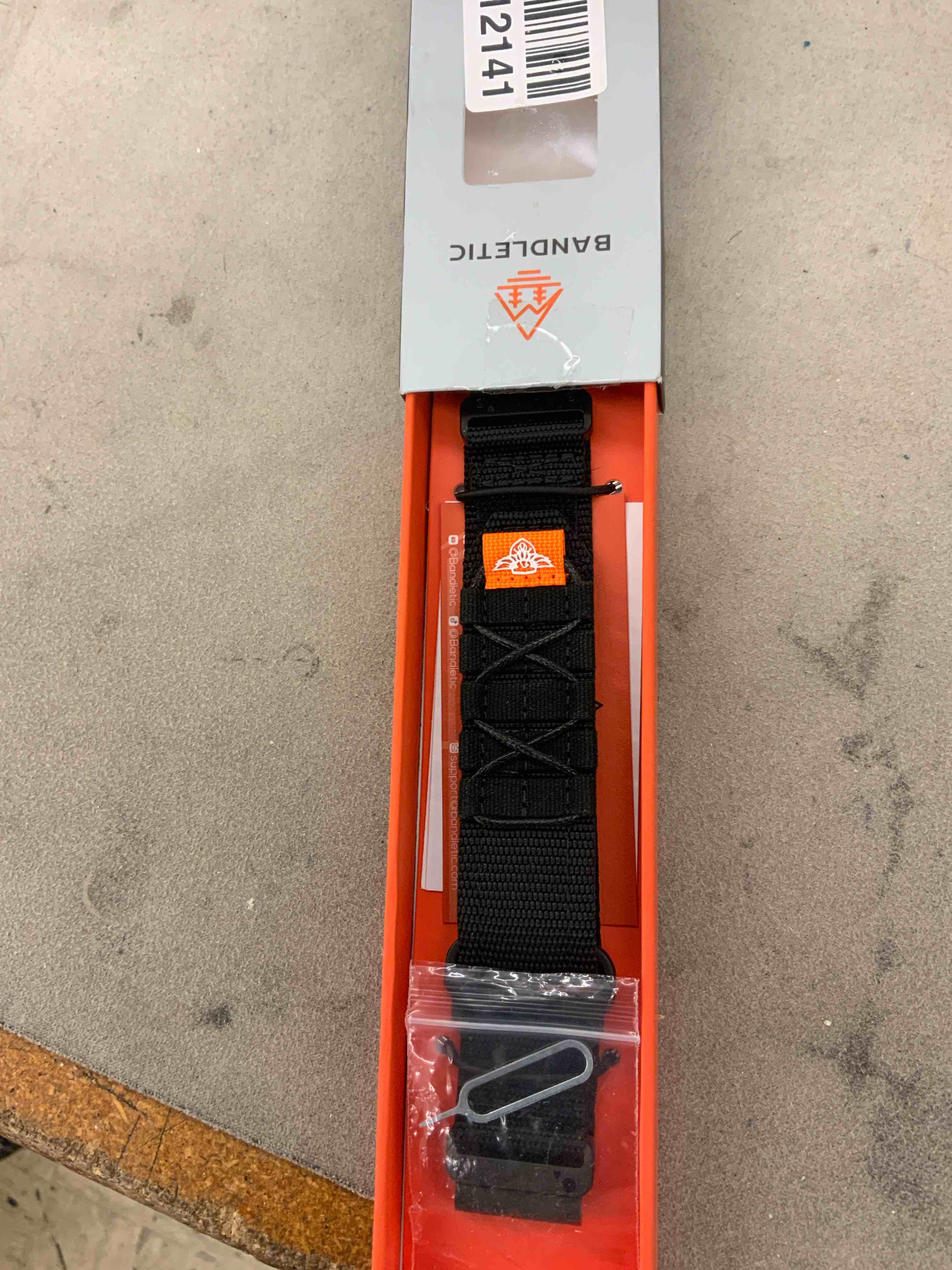 https://s3.amazonaws.com/lotting-images-prod/BoxBids/BXB0507041_1780405819607.jpeg