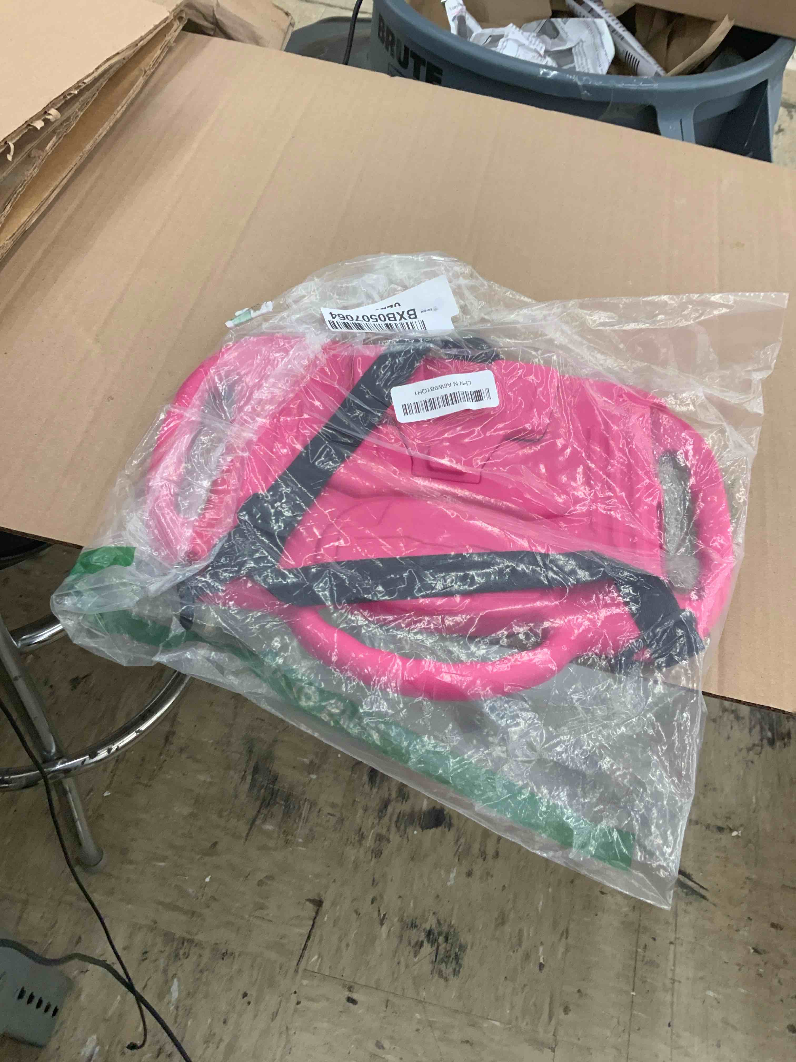 https://s3.amazonaws.com/lotting-images-prod/BoxBids/BXB0507064_1780345708807.jpeg