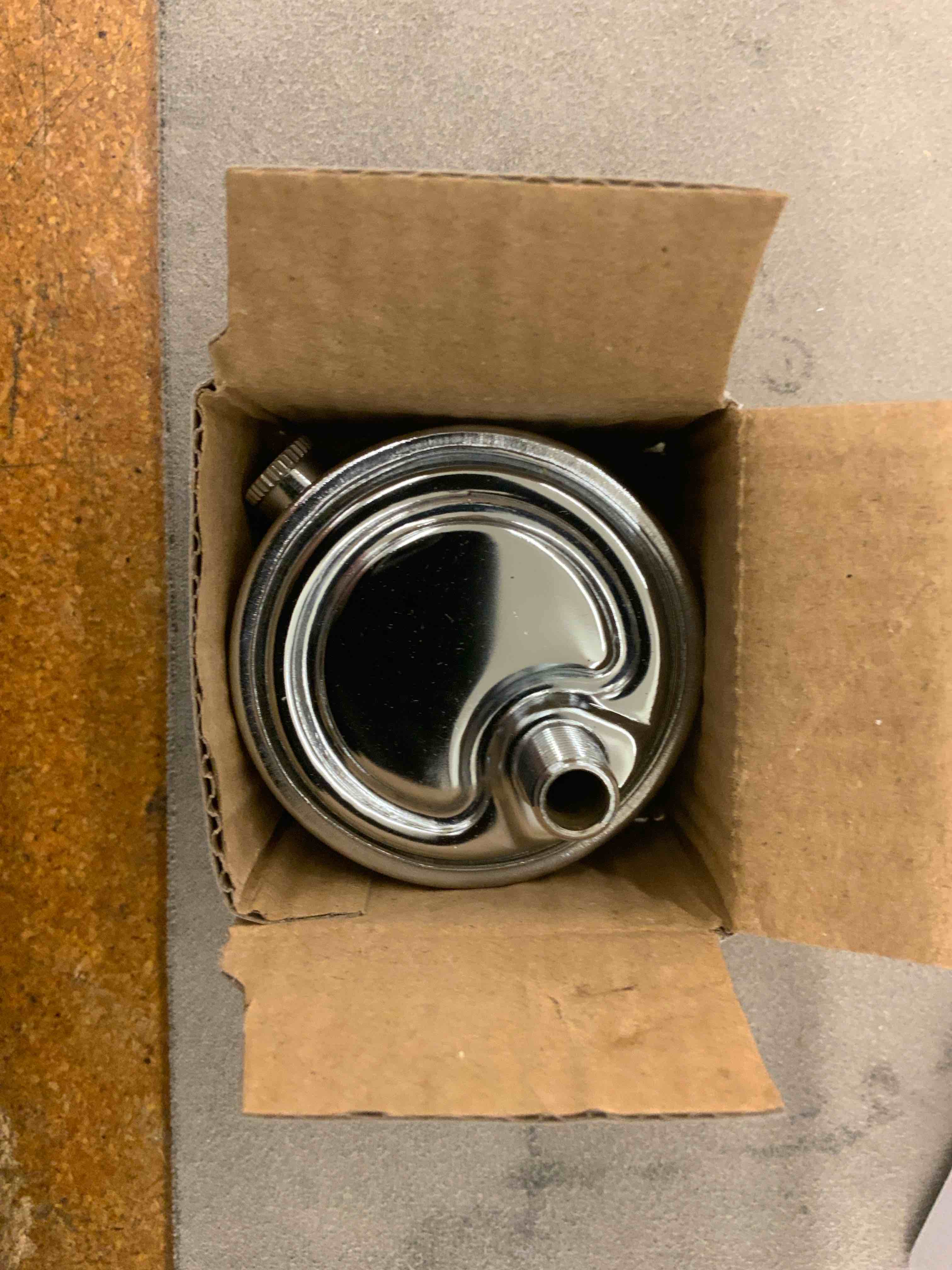 https://s3.amazonaws.com/lotting-images-prod/BoxBids/BXB0507073_1780343046947.jpeg