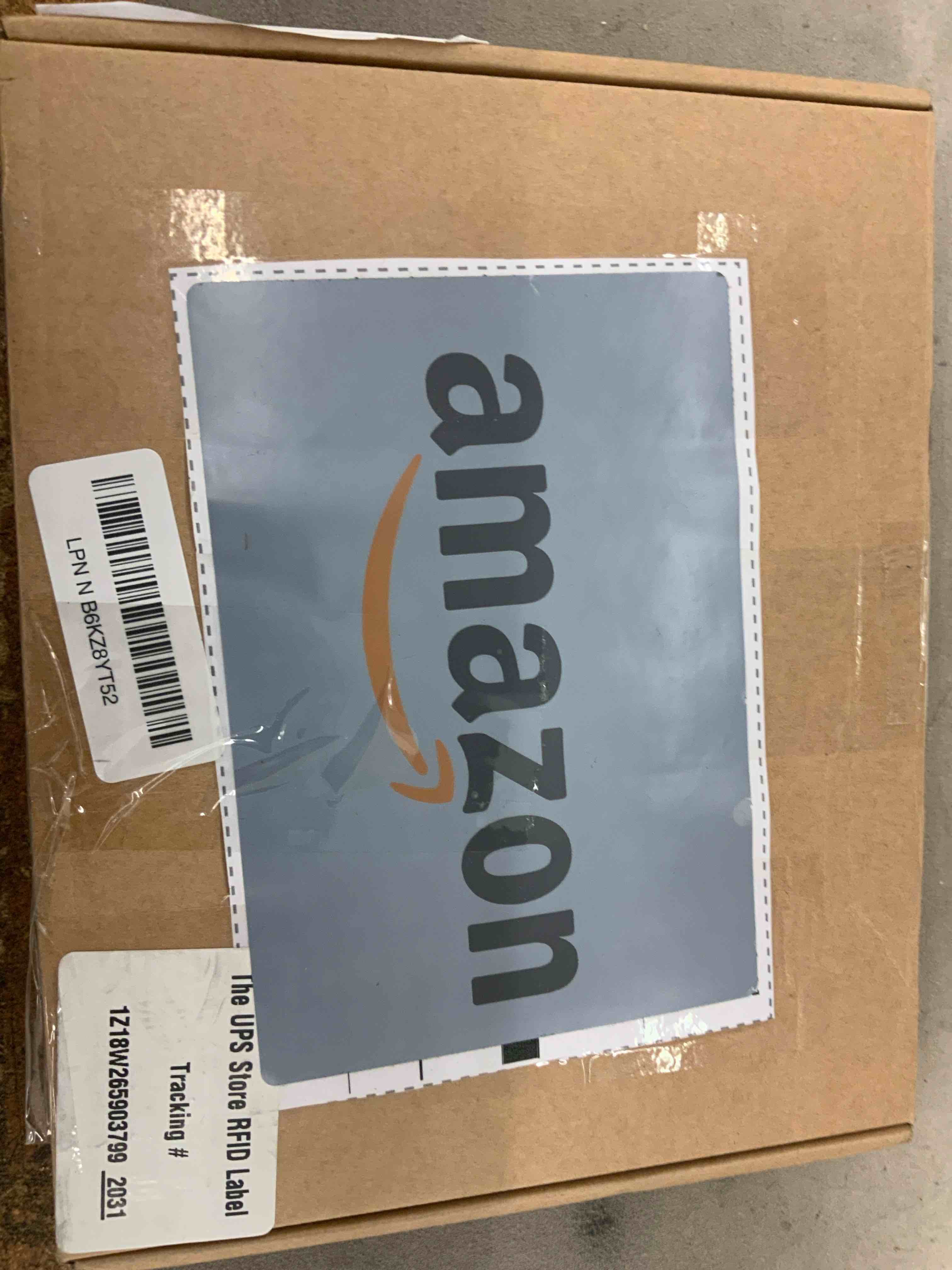https://s3.amazonaws.com/lotting-images-prod/BoxBids/BXB0507097_1780337464574.jpeg
