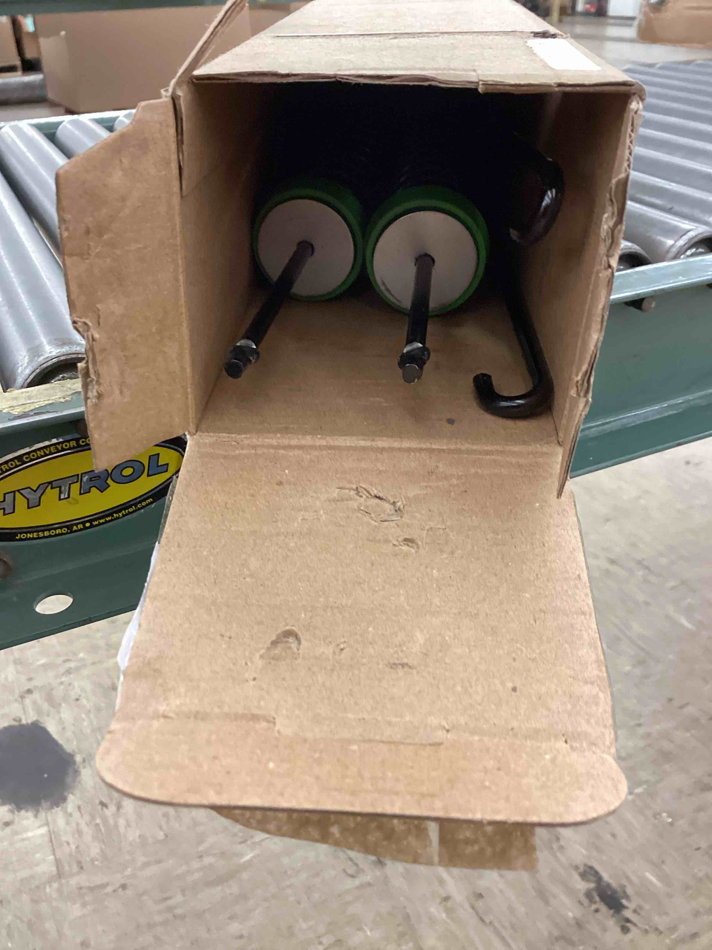 https://s3.amazonaws.com/lotting-images-prod/BoxBids/BXB0507388_1780073046519.jpeg