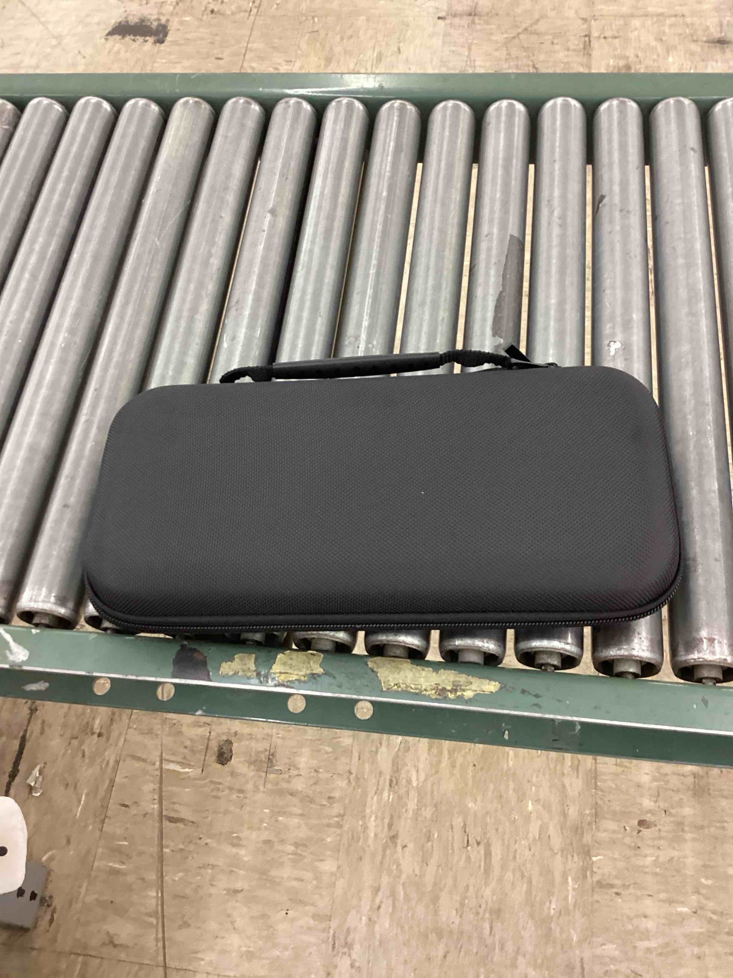 https://s3.amazonaws.com/lotting-images-prod/BoxBids/BXB0507396_1780074915435.jpeg