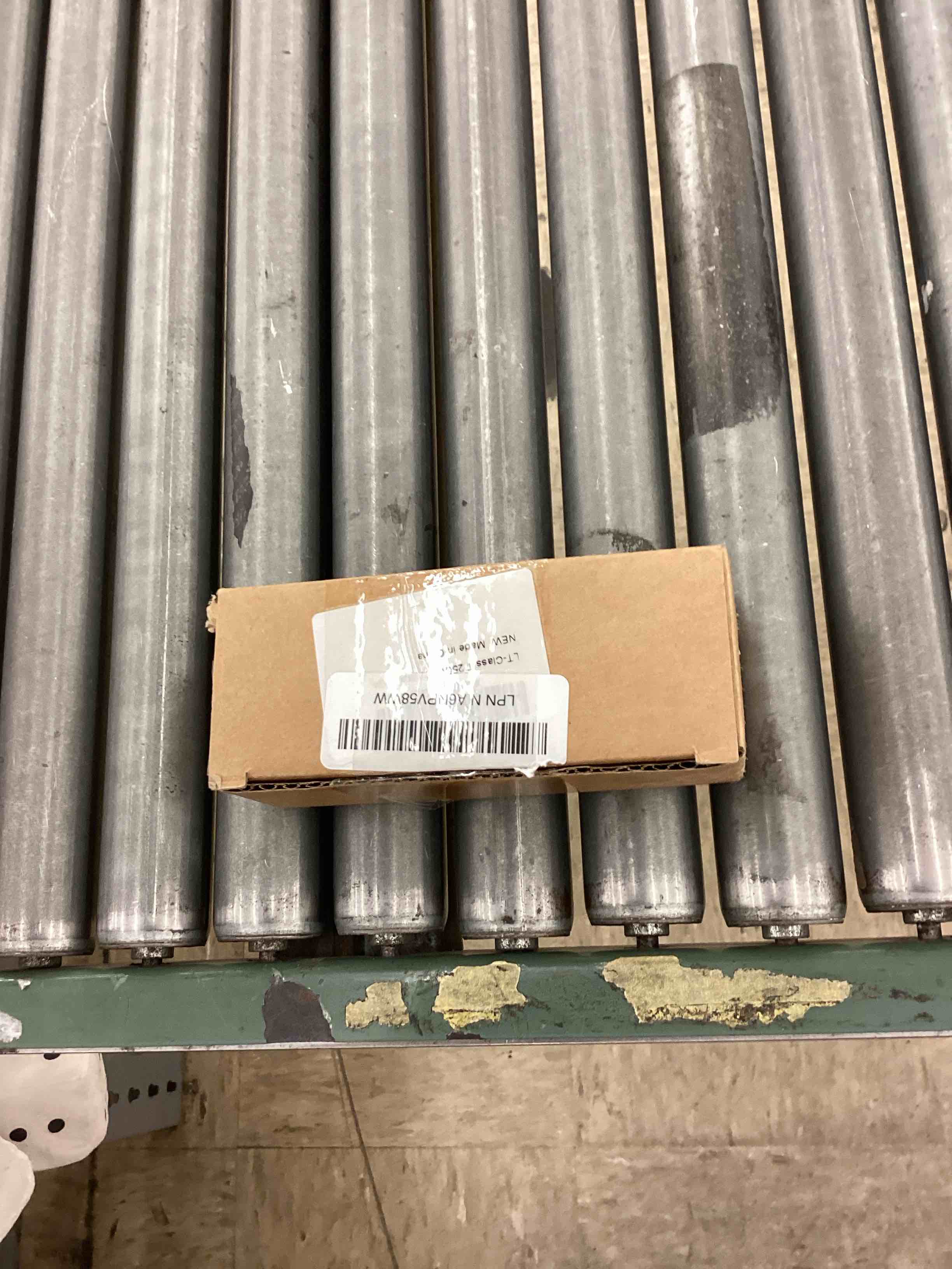 https://s3.amazonaws.com/lotting-images-prod/BoxBids/BXB0507418_1780082750685.jpeg