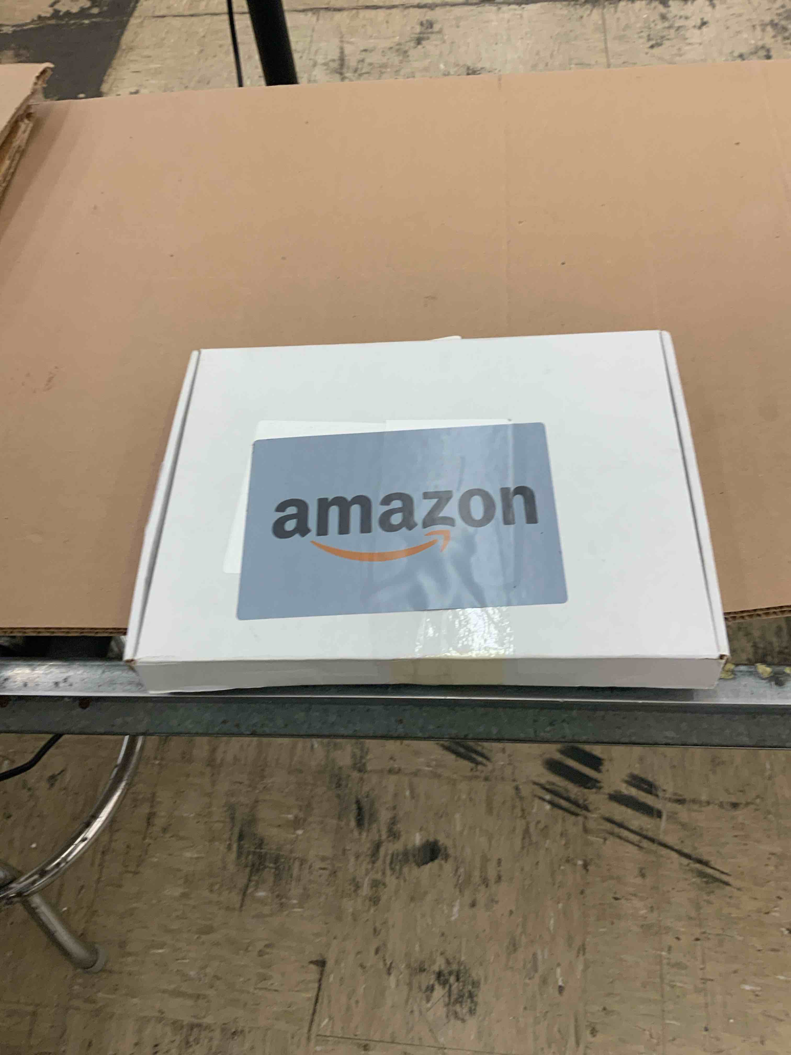 https://s3.amazonaws.com/lotting-images-prod/BoxBids/BXB0507537_1779971917231.jpeg