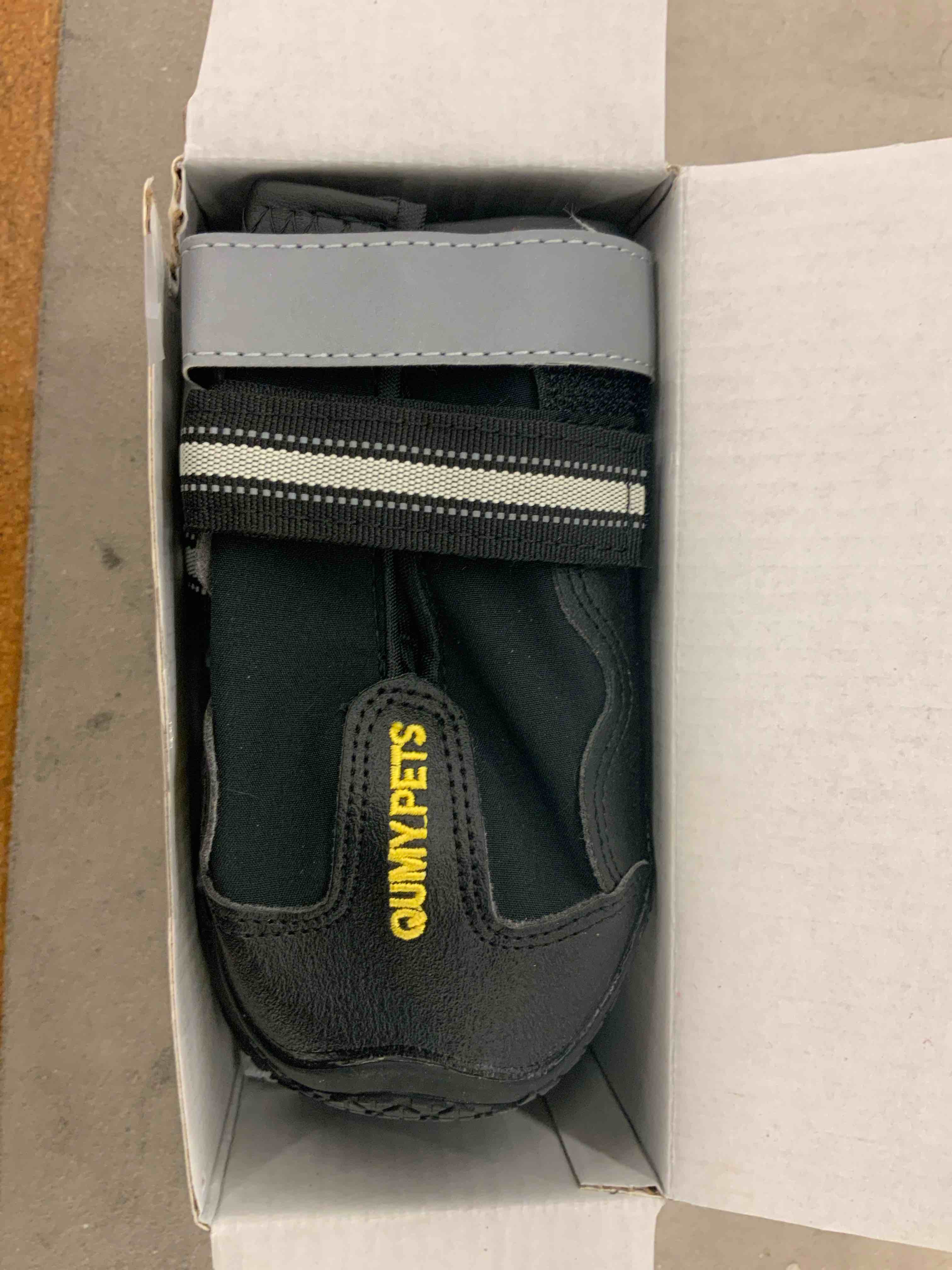 https://s3.amazonaws.com/lotting-images-prod/BoxBids/BXB0507627_1779992482484.jpeg