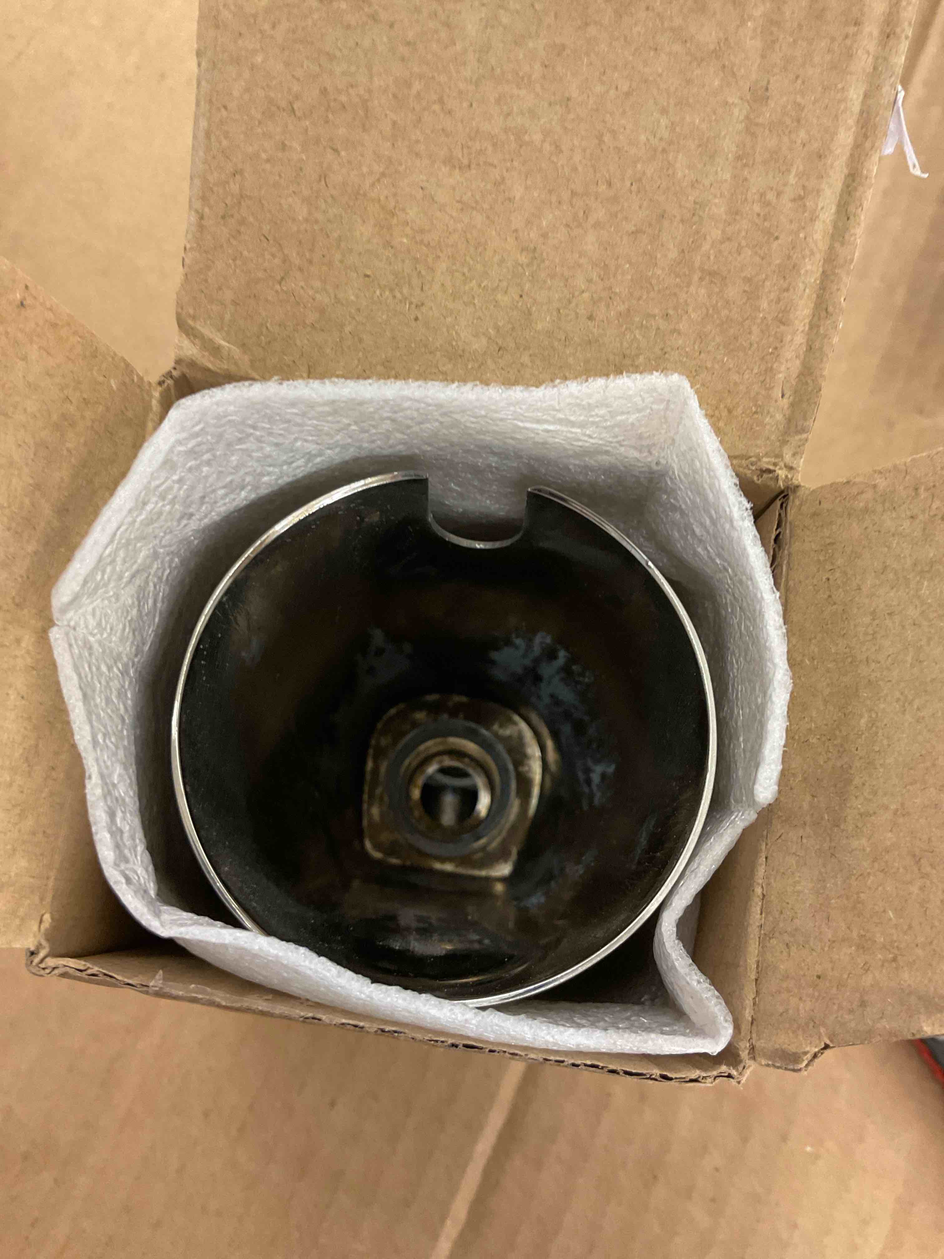 https://s3.amazonaws.com/lotting-images-prod/BoxBids/BXB0507718_1779809625671.jpeg