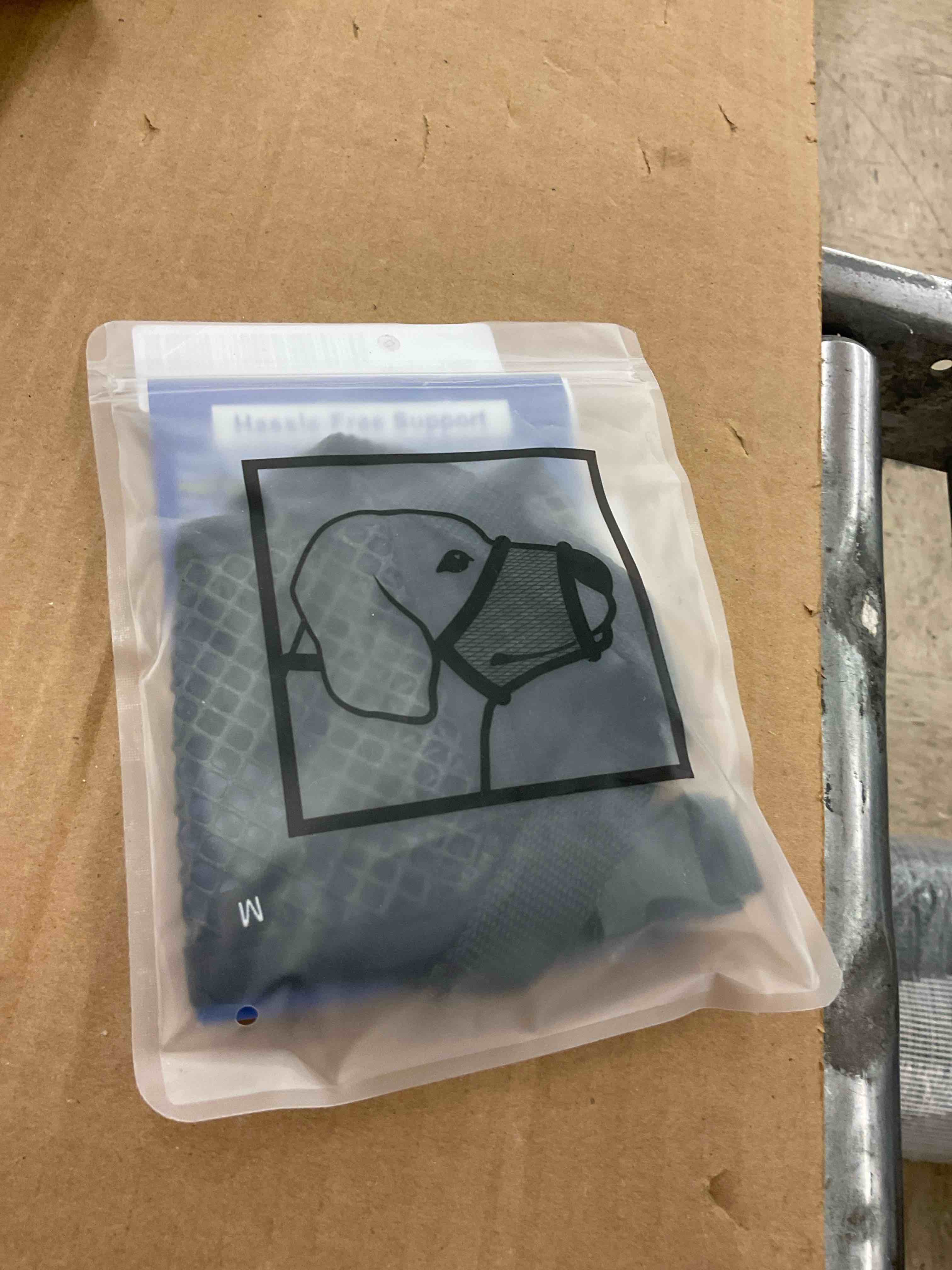 https://s3.amazonaws.com/lotting-images-prod/BoxBids/BXB0507747_1779819448456.jpeg