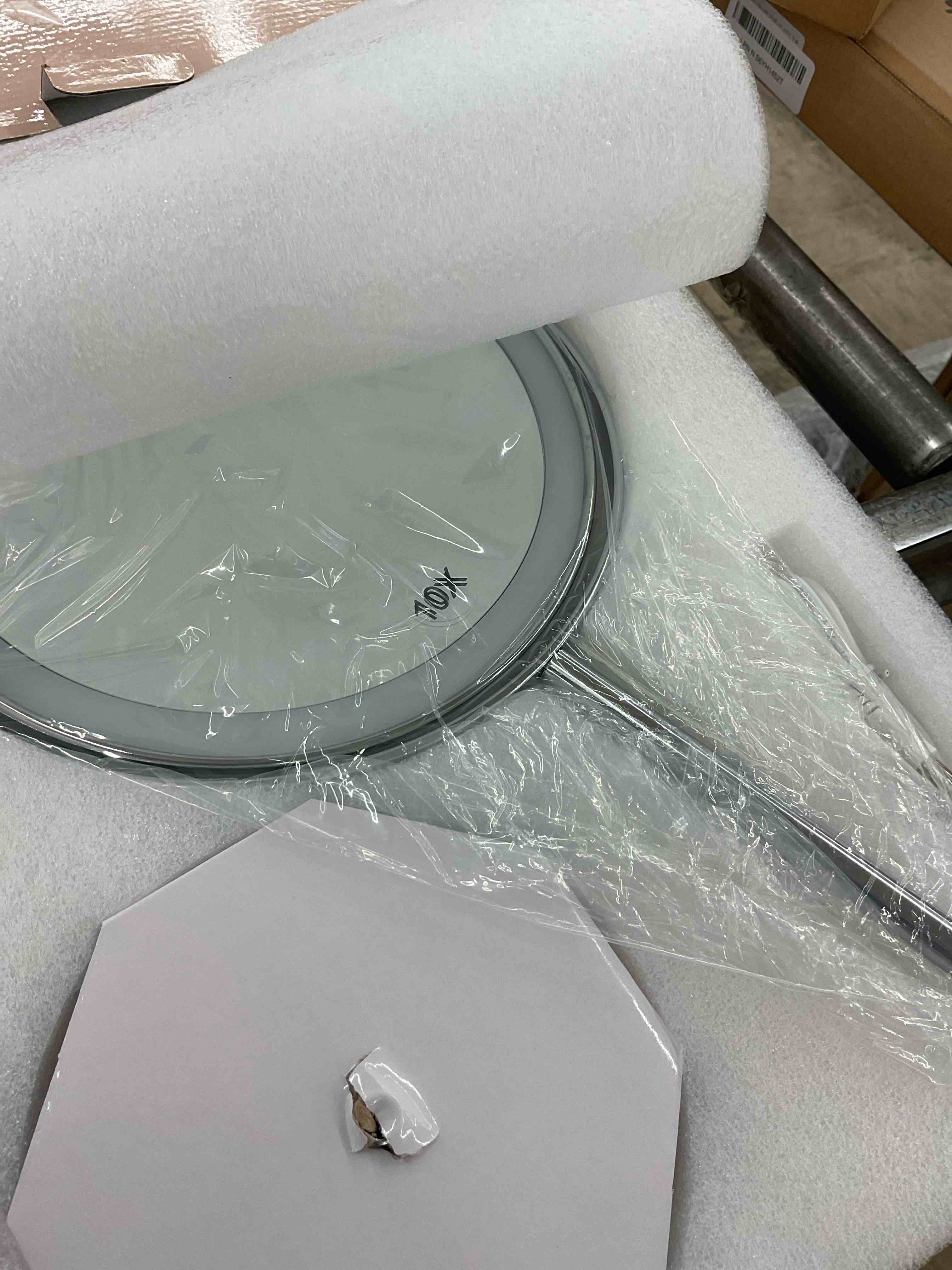 https://s3.amazonaws.com/lotting-images-prod/BoxBids/BXB0507773_1779825794188.jpeg