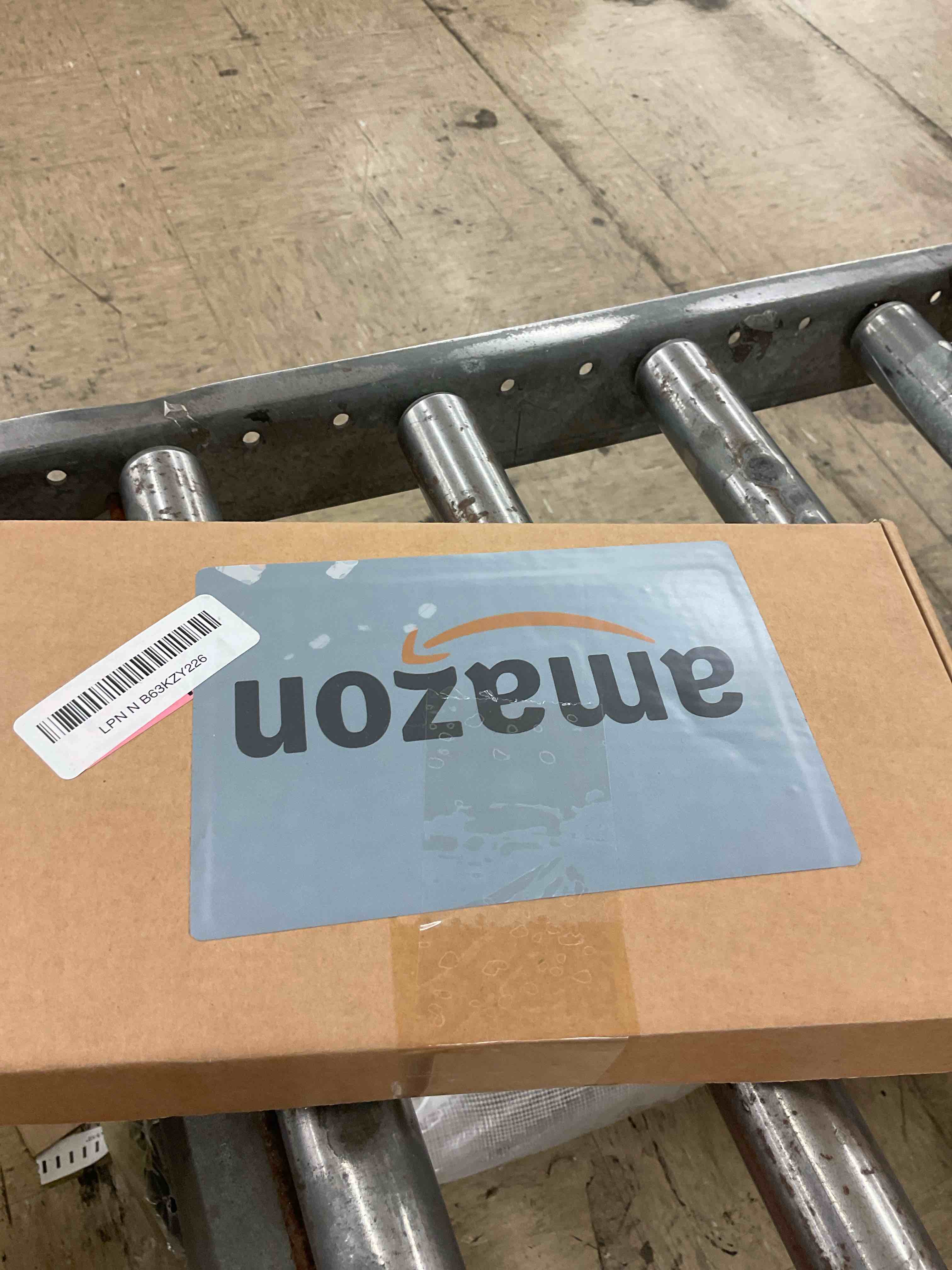 https://s3.amazonaws.com/lotting-images-prod/BoxBids/BXB0507774_1779825895632.jpeg