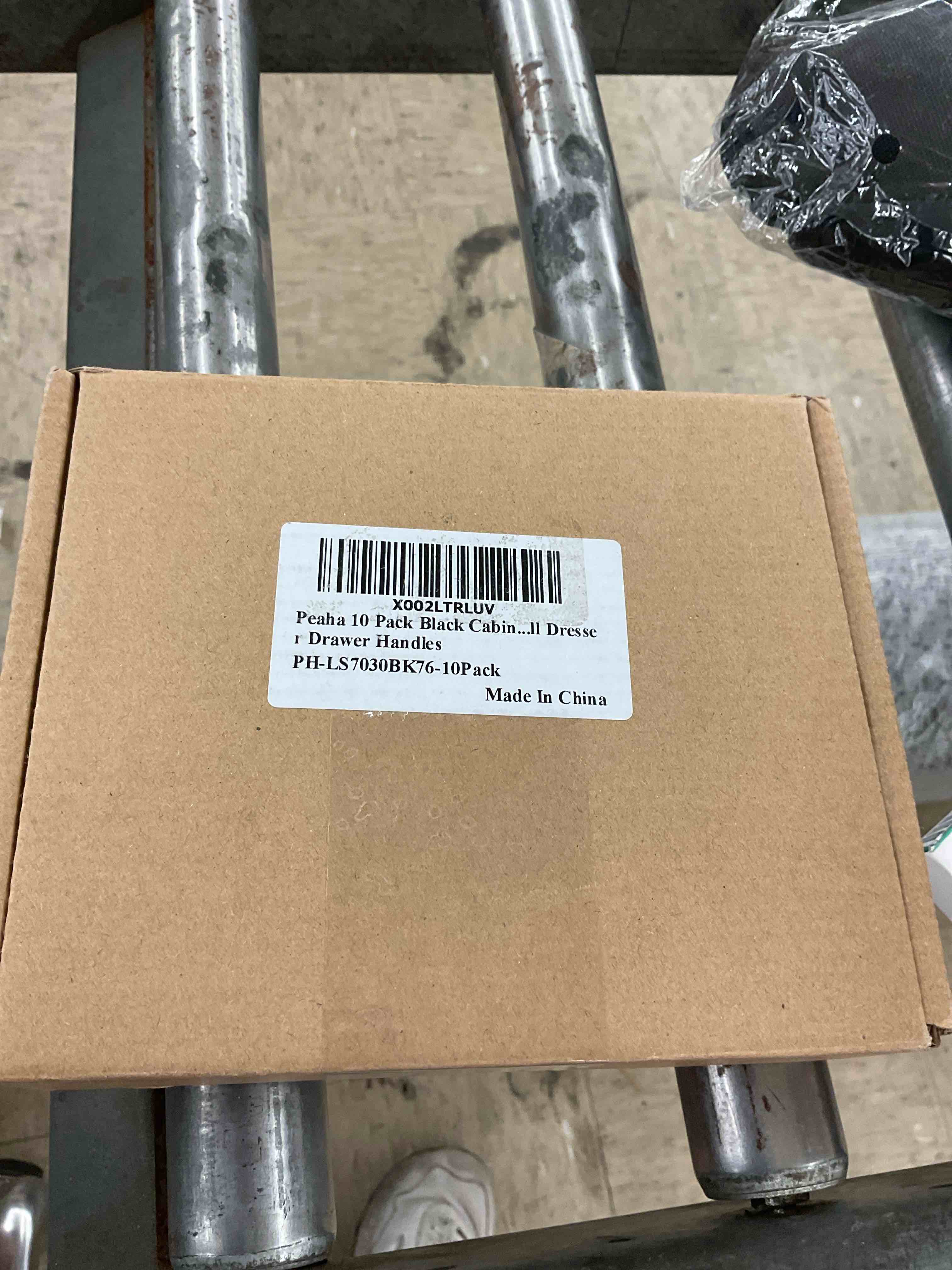https://s3.amazonaws.com/lotting-images-prod/BoxBids/BXB0507787_1779890103416.jpeg