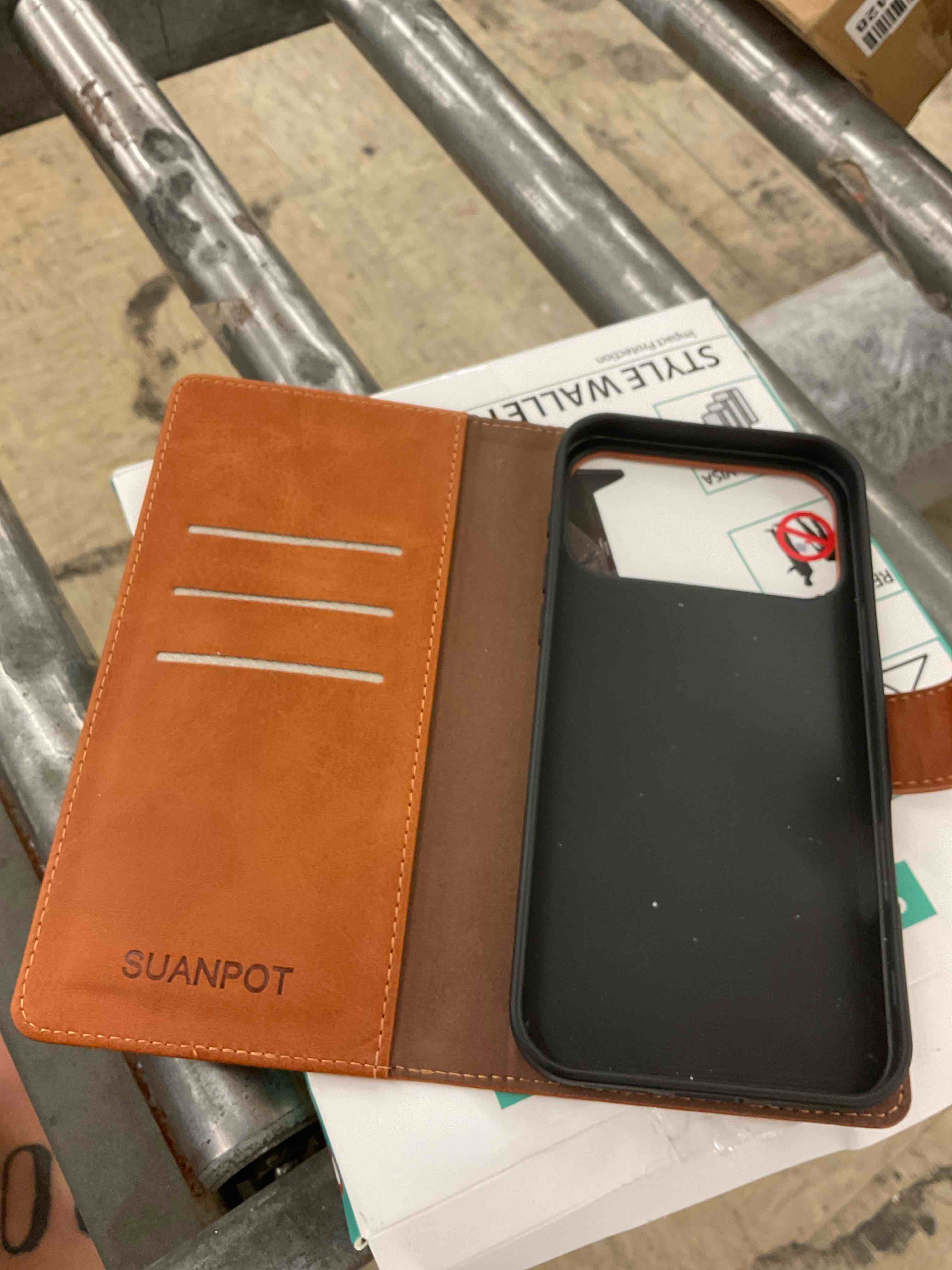 https://s3.amazonaws.com/lotting-images-prod/BoxBids/BXB0507791_1779890446510.jpeg