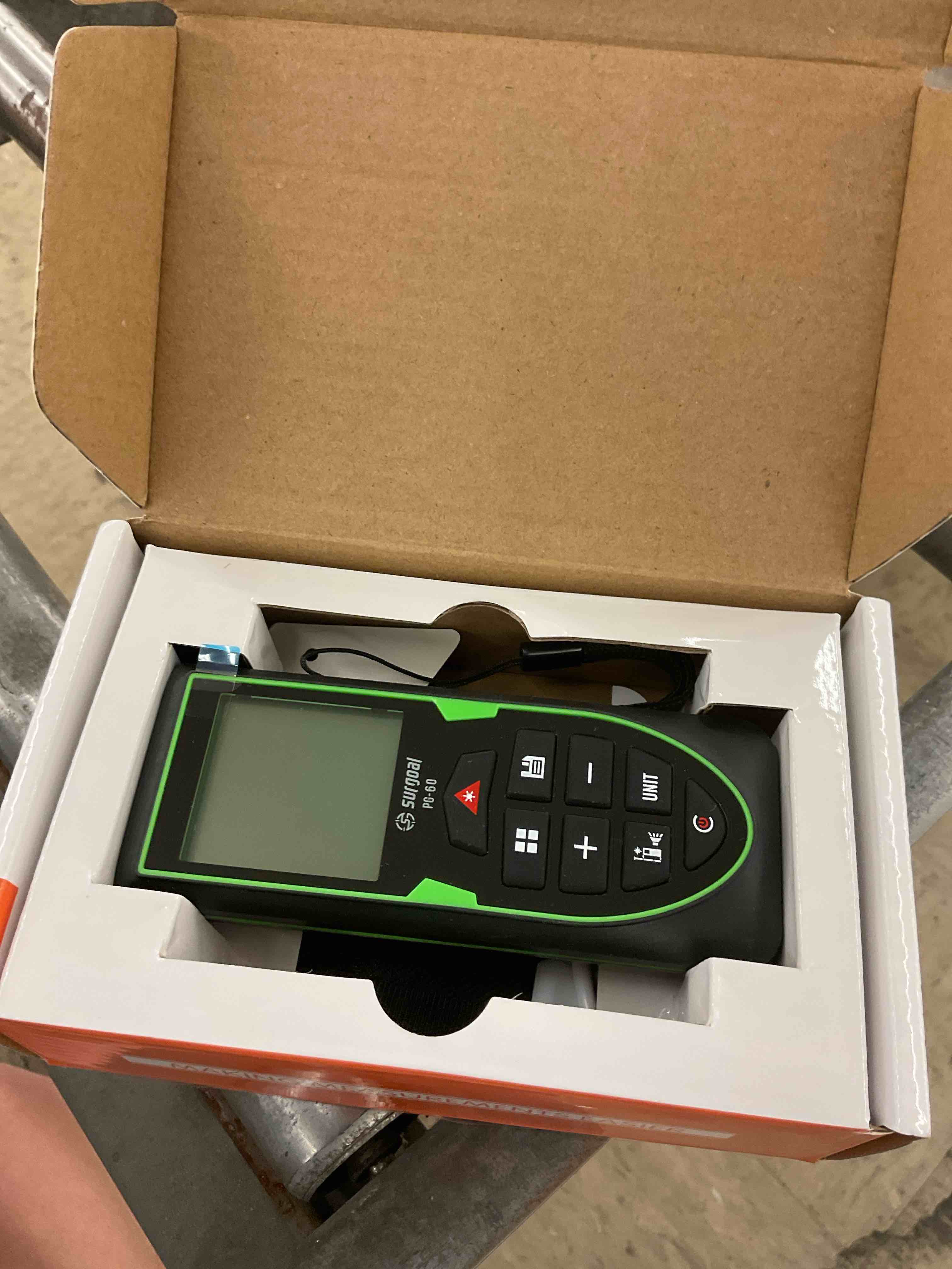 https://s3.amazonaws.com/lotting-images-prod/BoxBids/BXB0507802_1779892044176.jpeg