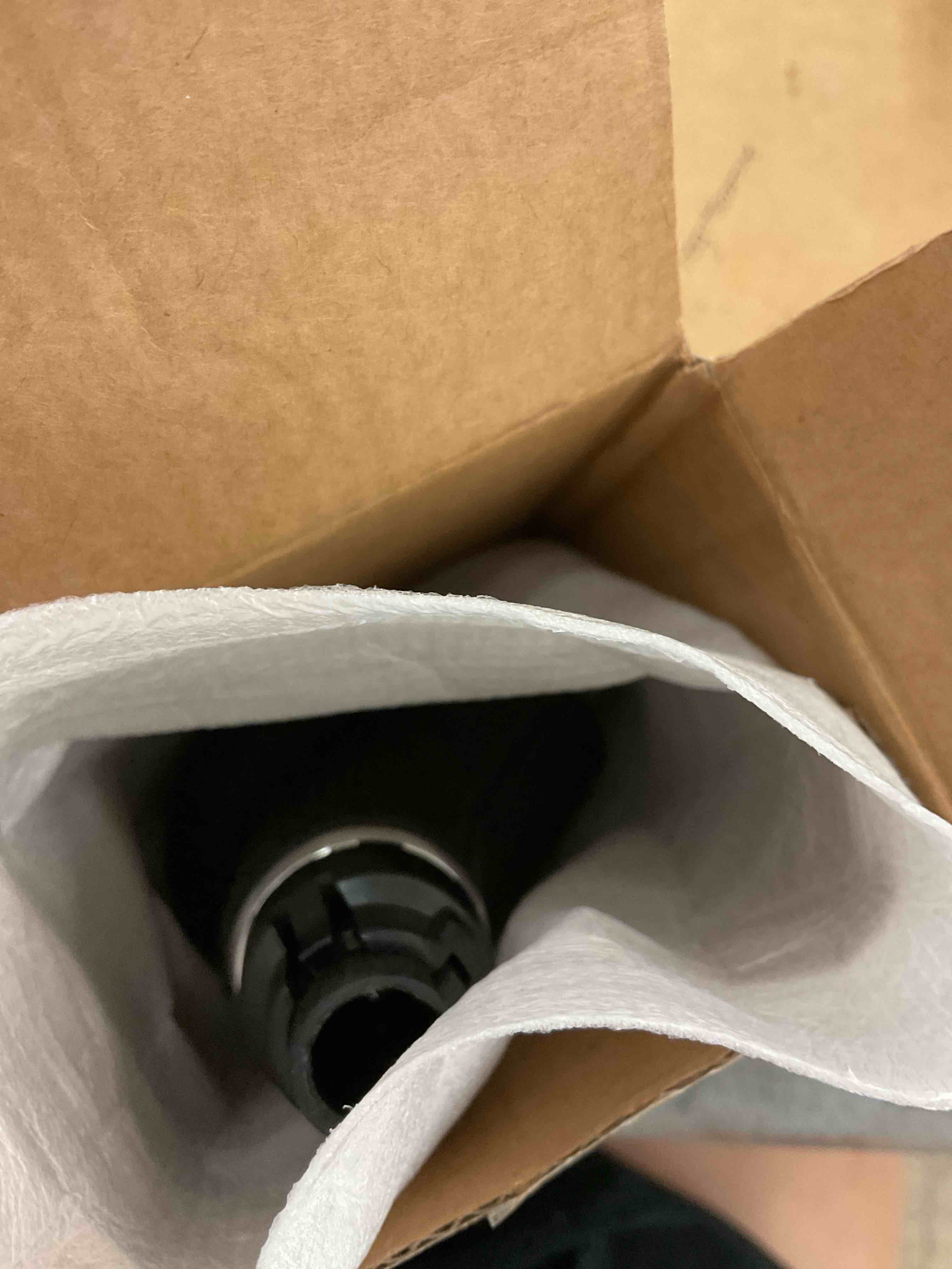 https://s3.amazonaws.com/lotting-images-prod/BoxBids/BXB0507806_1779892765391.jpeg