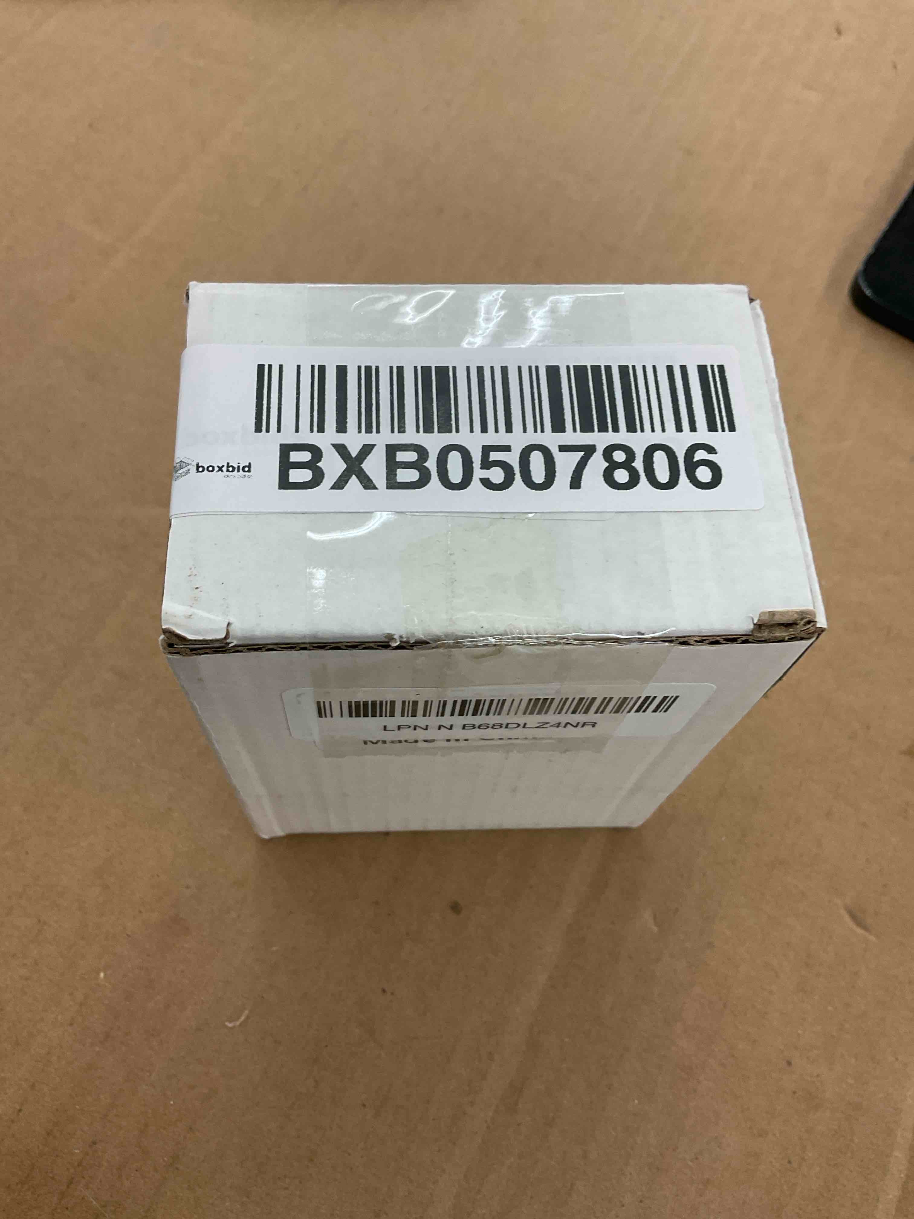 https://s3.amazonaws.com/lotting-images-prod/BoxBids/BXB0507806_1779892799734.jpeg