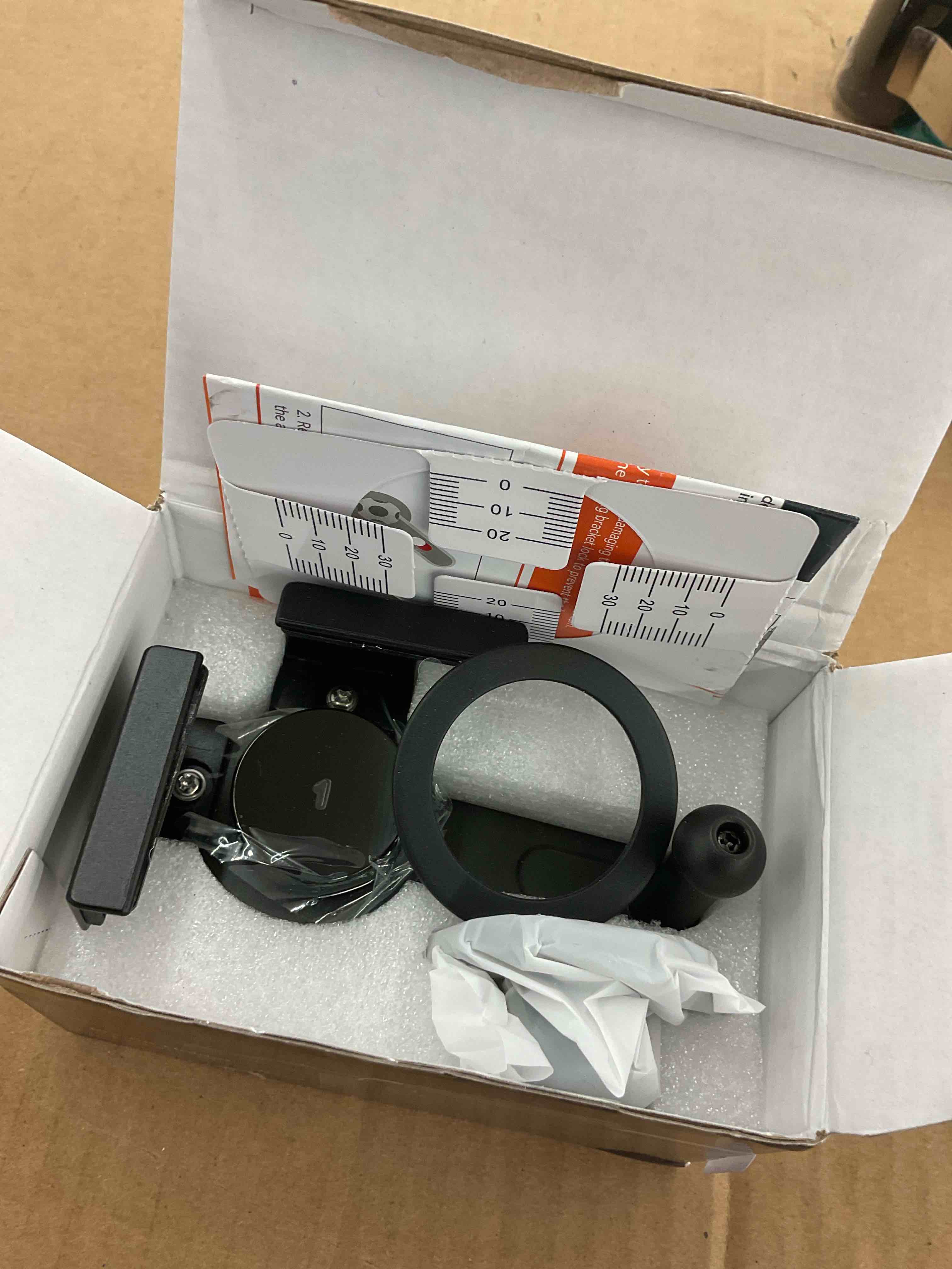 https://s3.amazonaws.com/lotting-images-prod/BoxBids/BXB0507820_1779895093182.jpeg