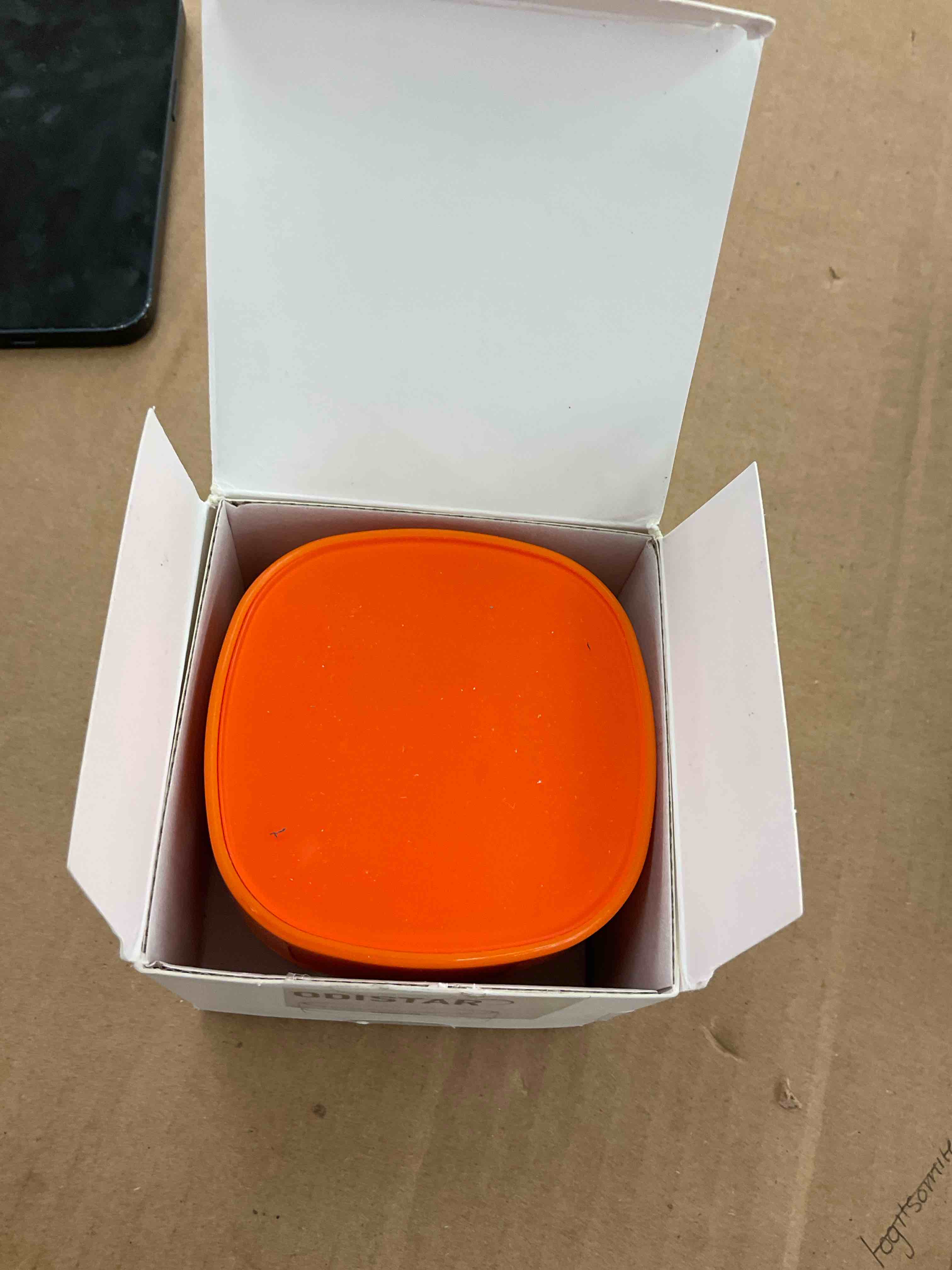 https://s3.amazonaws.com/lotting-images-prod/BoxBids/BXB0507824_1779895594355.jpeg