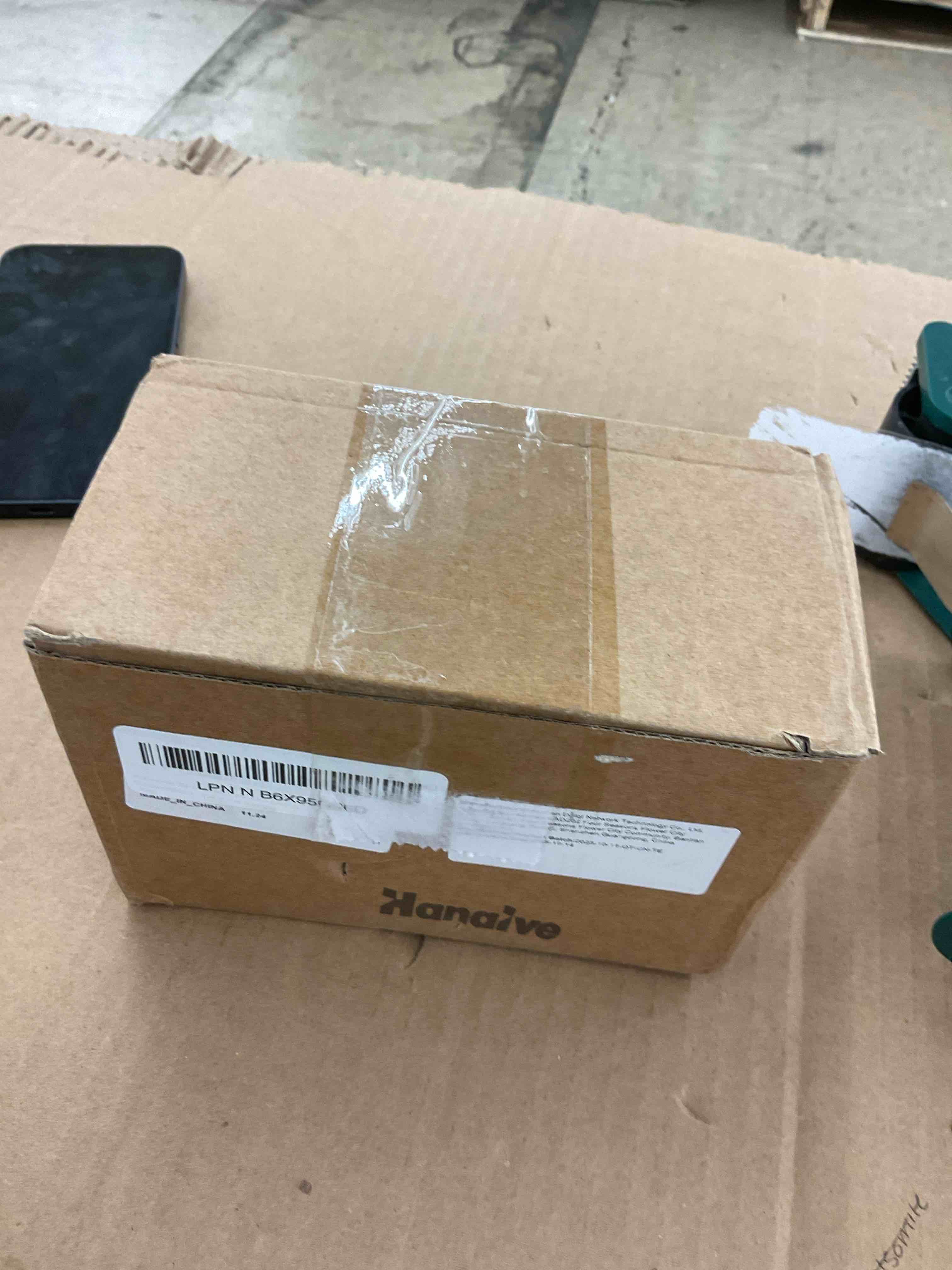 https://s3.amazonaws.com/lotting-images-prod/BoxBids/BXB0507827_1779895908602.jpeg