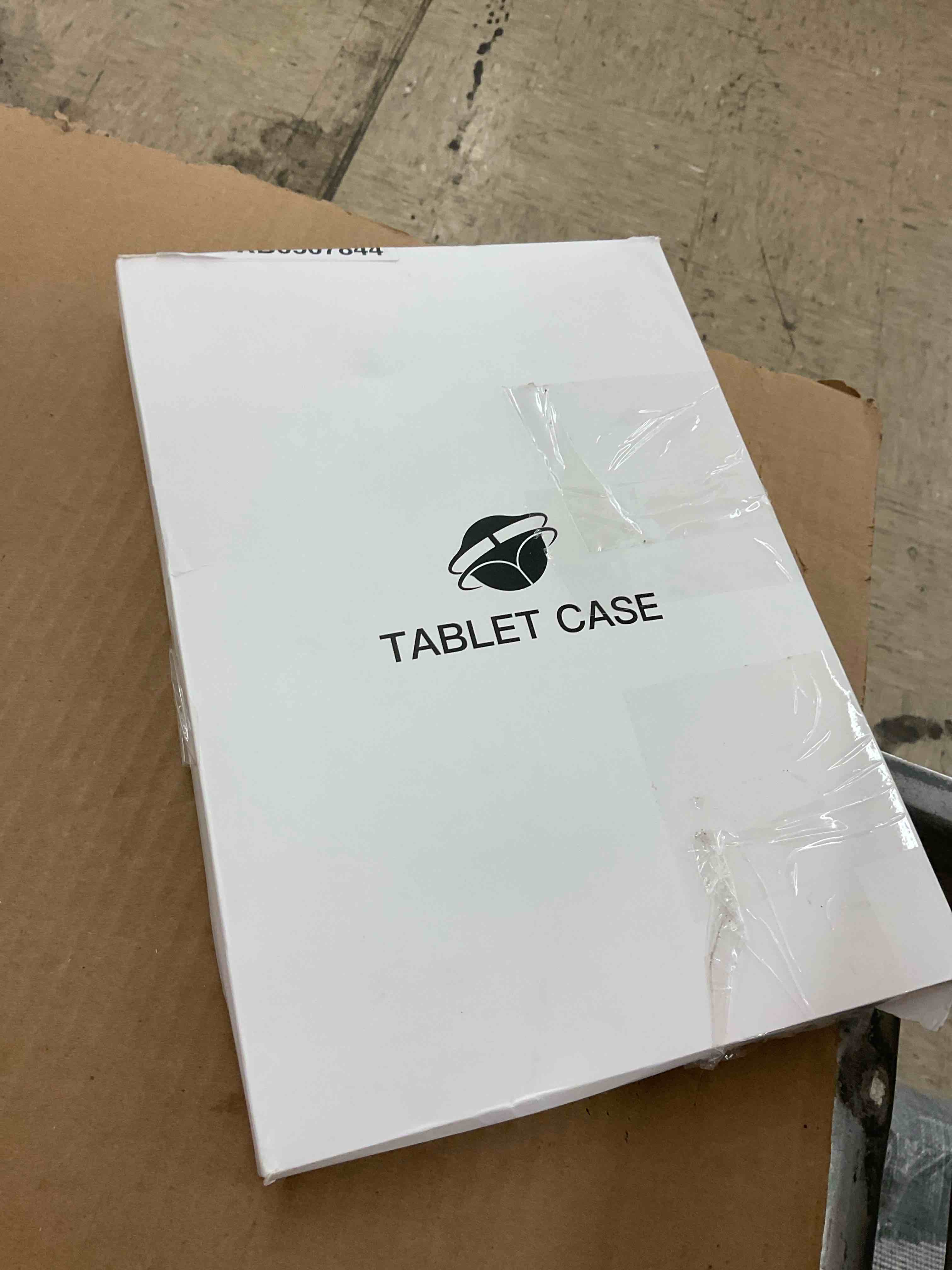 https://s3.amazonaws.com/lotting-images-prod/BoxBids/BXB0507844_1779904795829.jpeg