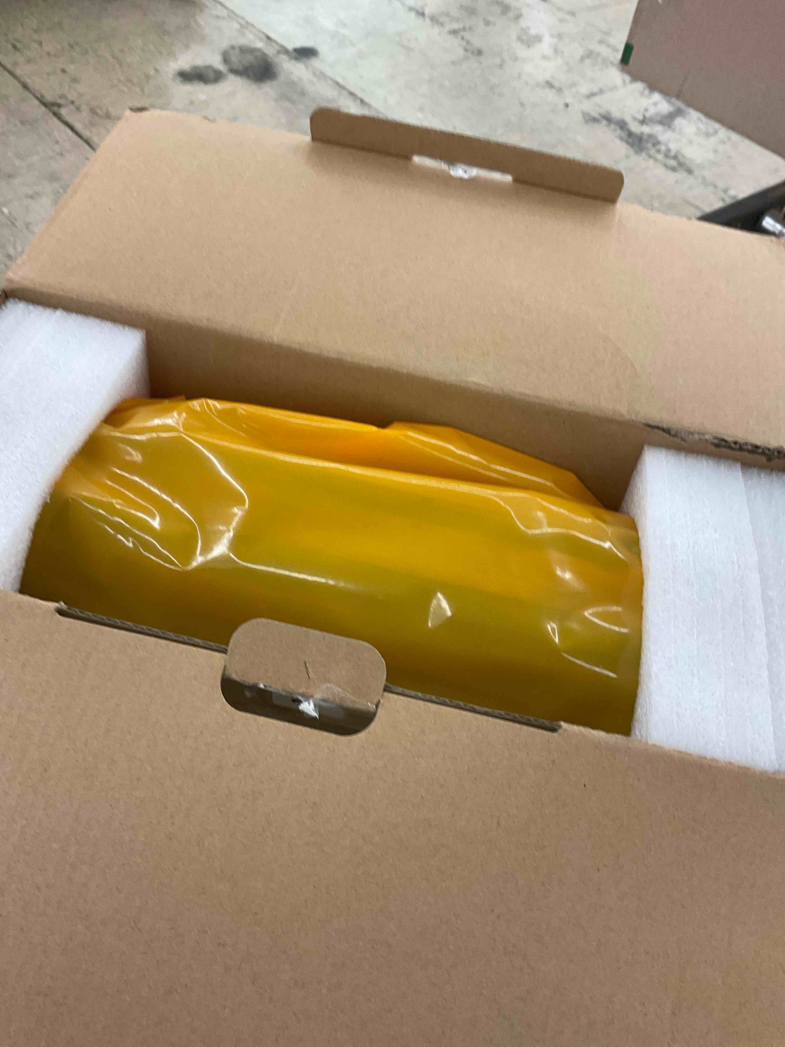 https://s3.amazonaws.com/lotting-images-prod/BoxBids/BXB0507852_1779905750806.jpeg