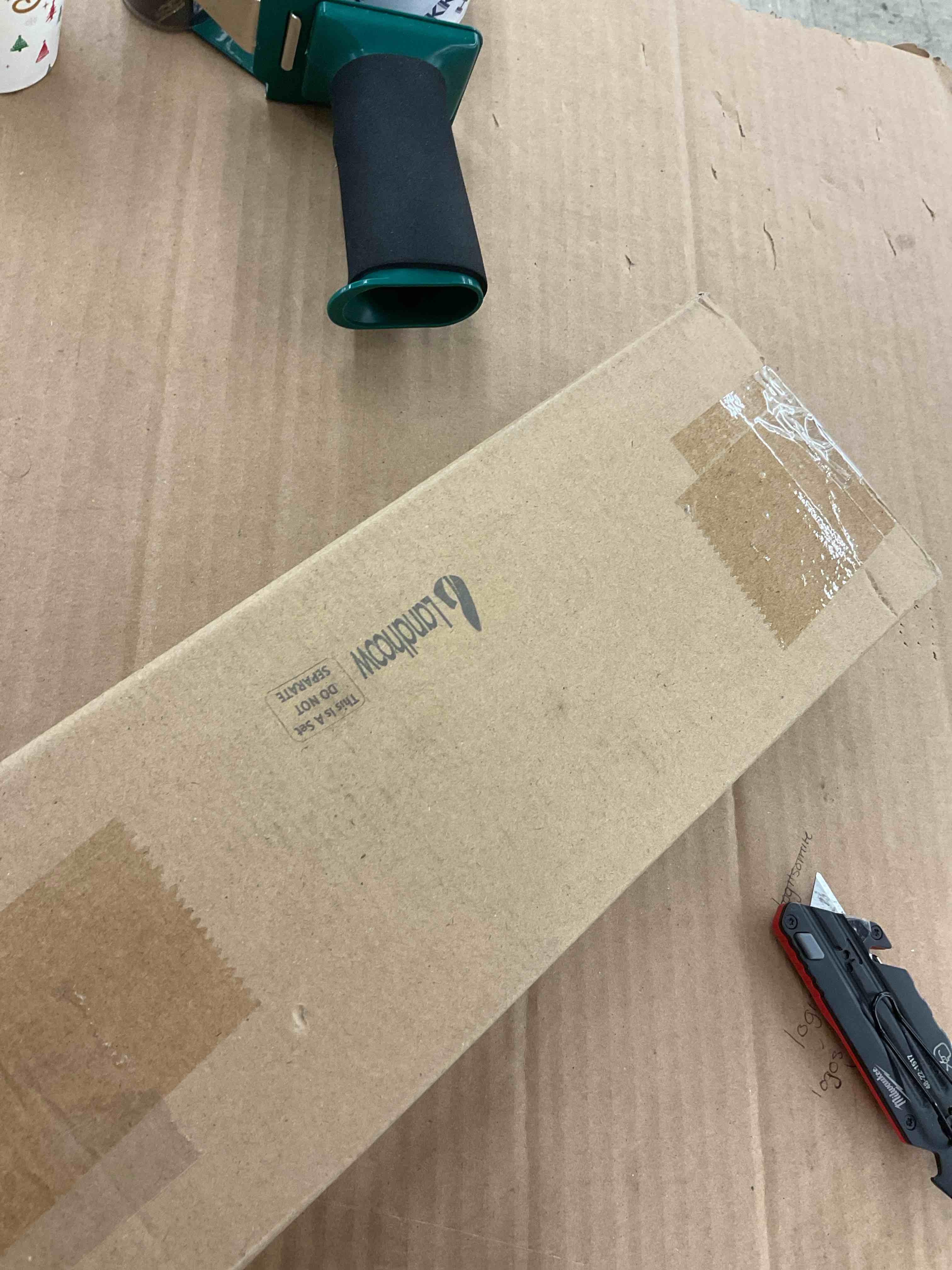 https://s3.amazonaws.com/lotting-images-prod/BoxBids/BXB0507870_1779971907868.jpeg