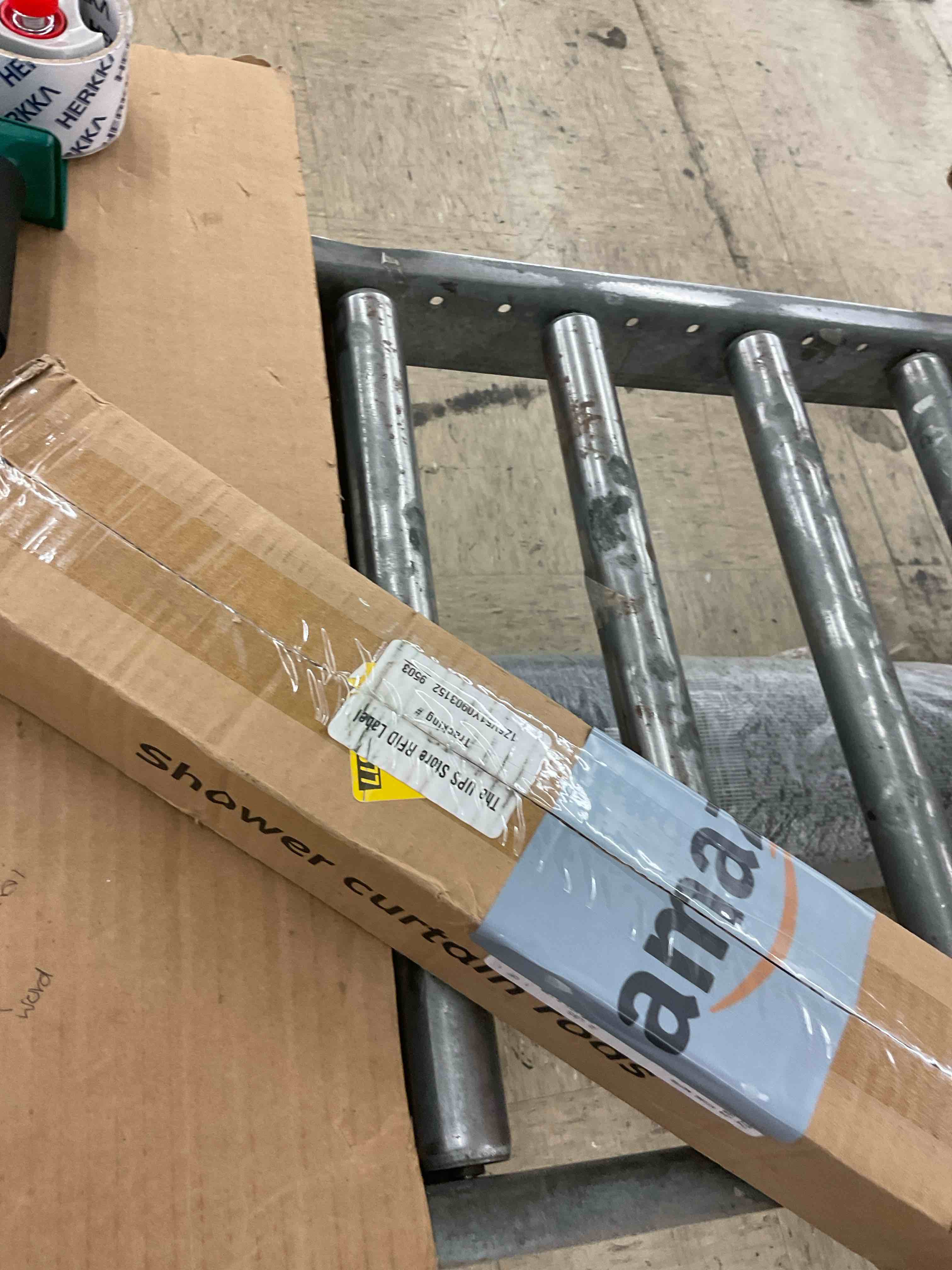 https://s3.amazonaws.com/lotting-images-prod/BoxBids/BXB0507874_1779972307043.jpeg