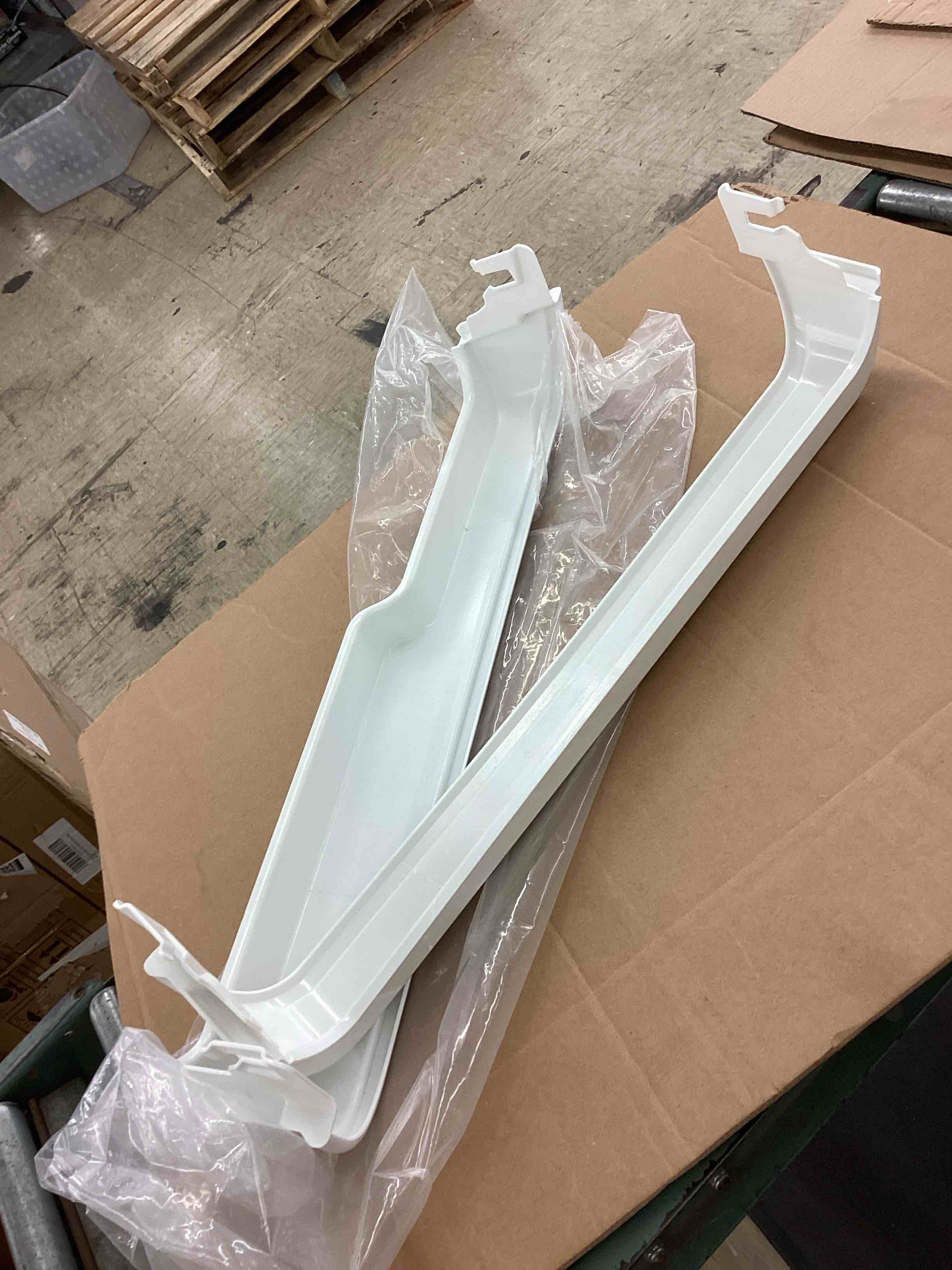 https://s3.amazonaws.com/lotting-images-prod/BoxBids/BXB0507976_1780407231296.jpeg