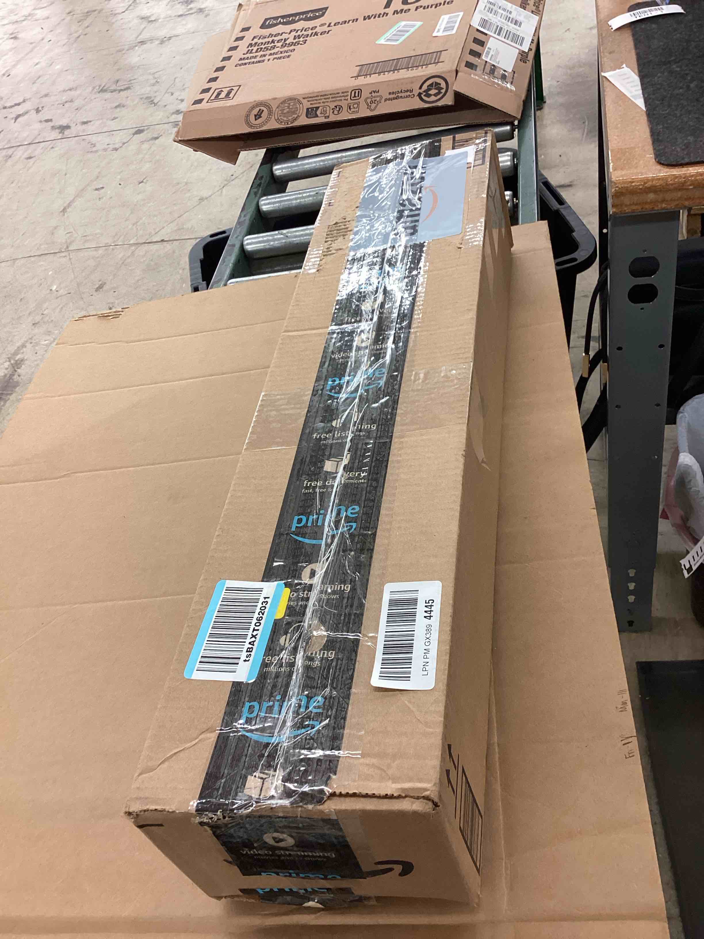 https://s3.amazonaws.com/lotting-images-prod/BoxBids/BXB0507993_1780415903098.jpeg