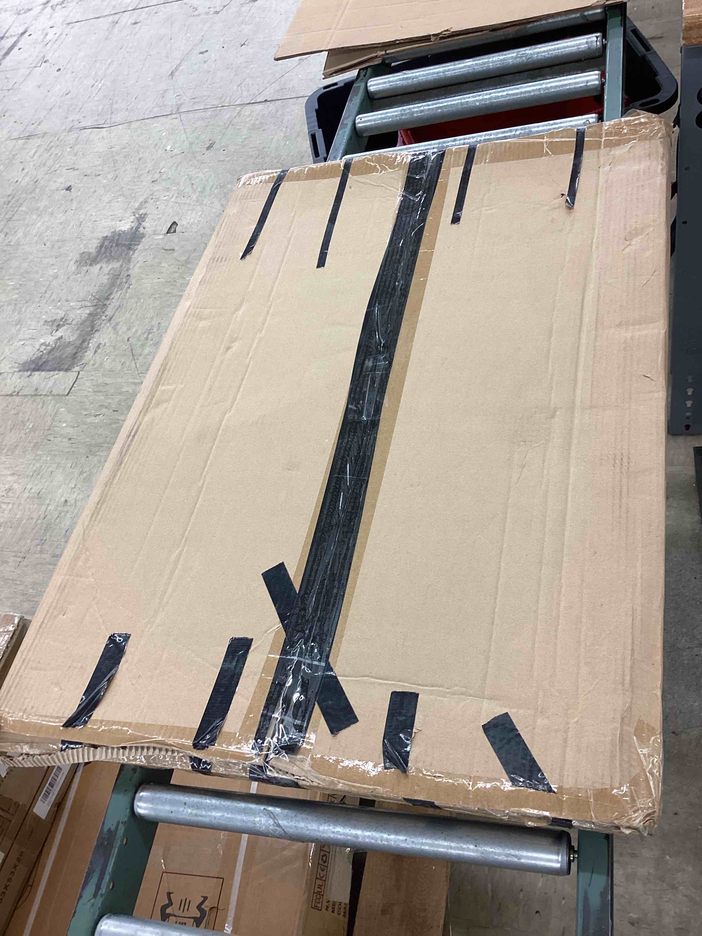 https://s3.amazonaws.com/lotting-images-prod/BoxBids/BXB0600242_1780422430116.jpeg