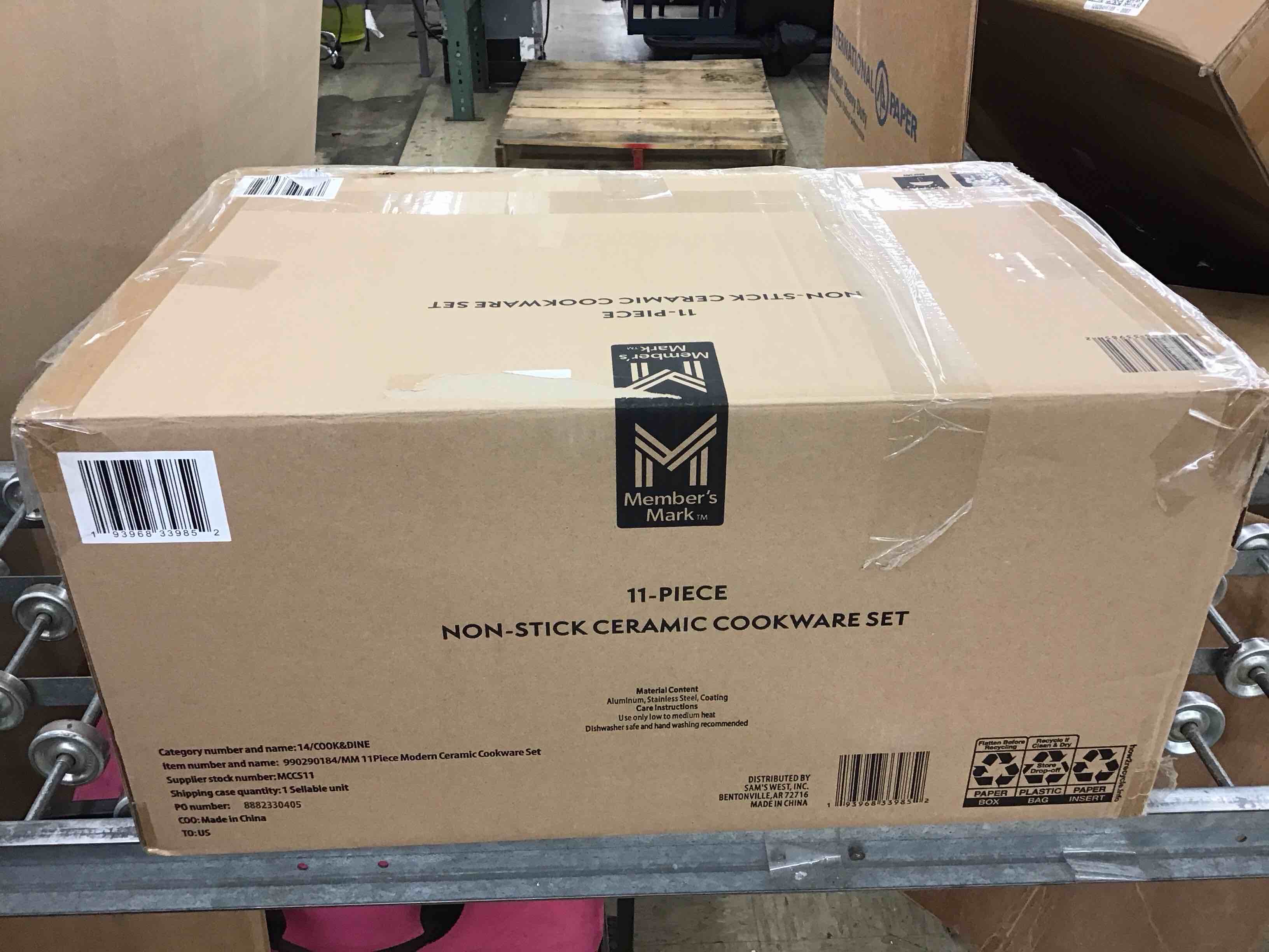 https://s3.amazonaws.com/lotting-images-prod/BoxBids/BXB0600399_1780411884354.jpeg
