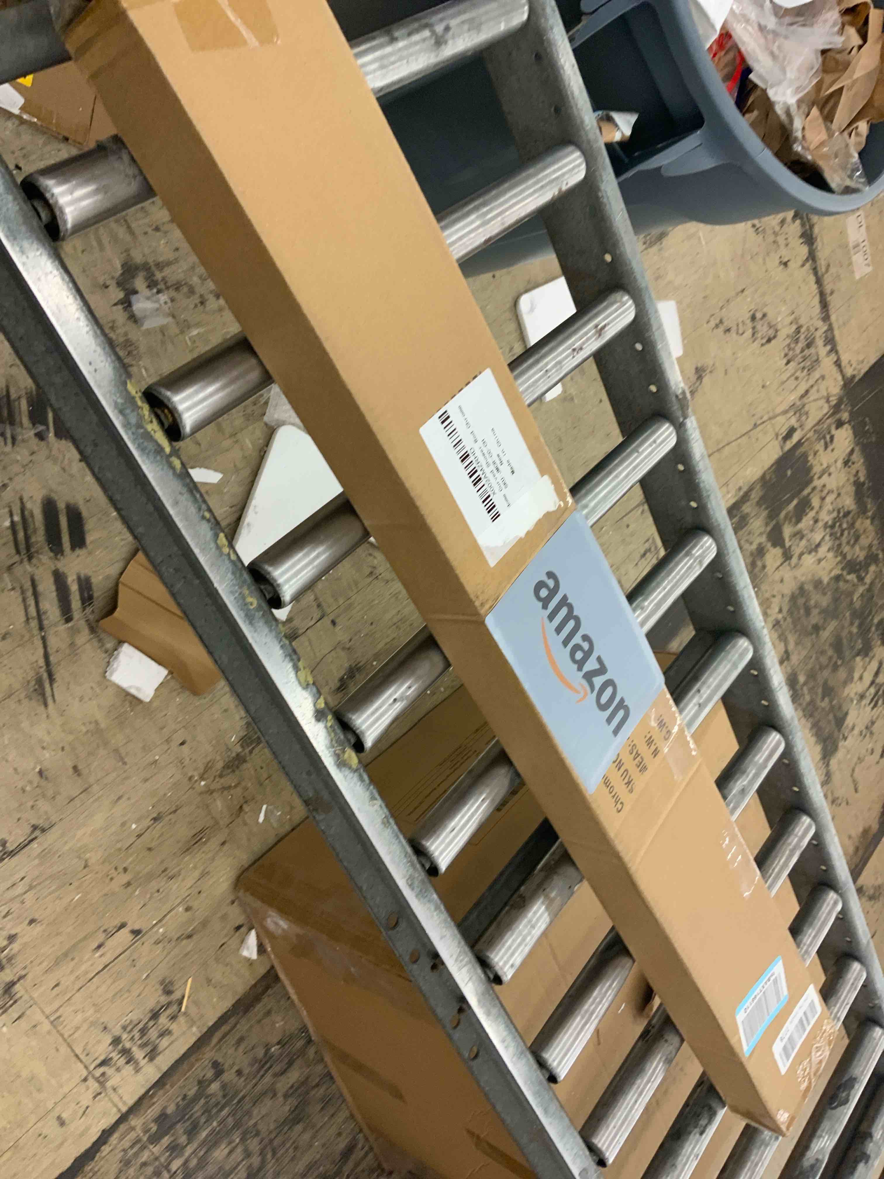 https://s3.amazonaws.com/lotting-images-prod/BoxBids/BXB0600449_1780665306177.jpeg