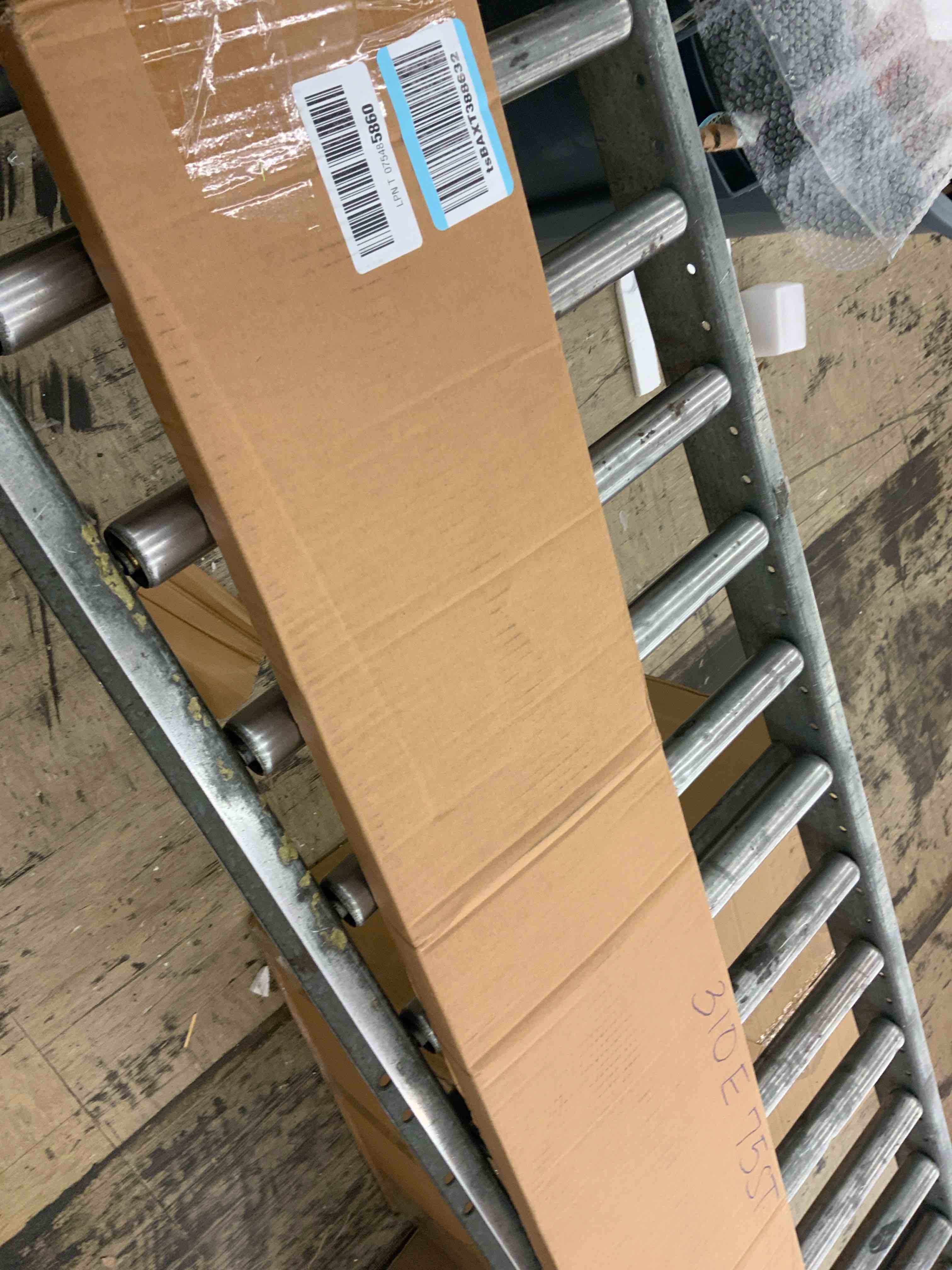 https://s3.amazonaws.com/lotting-images-prod/BoxBids/BXB0600451_1780669608933.jpeg