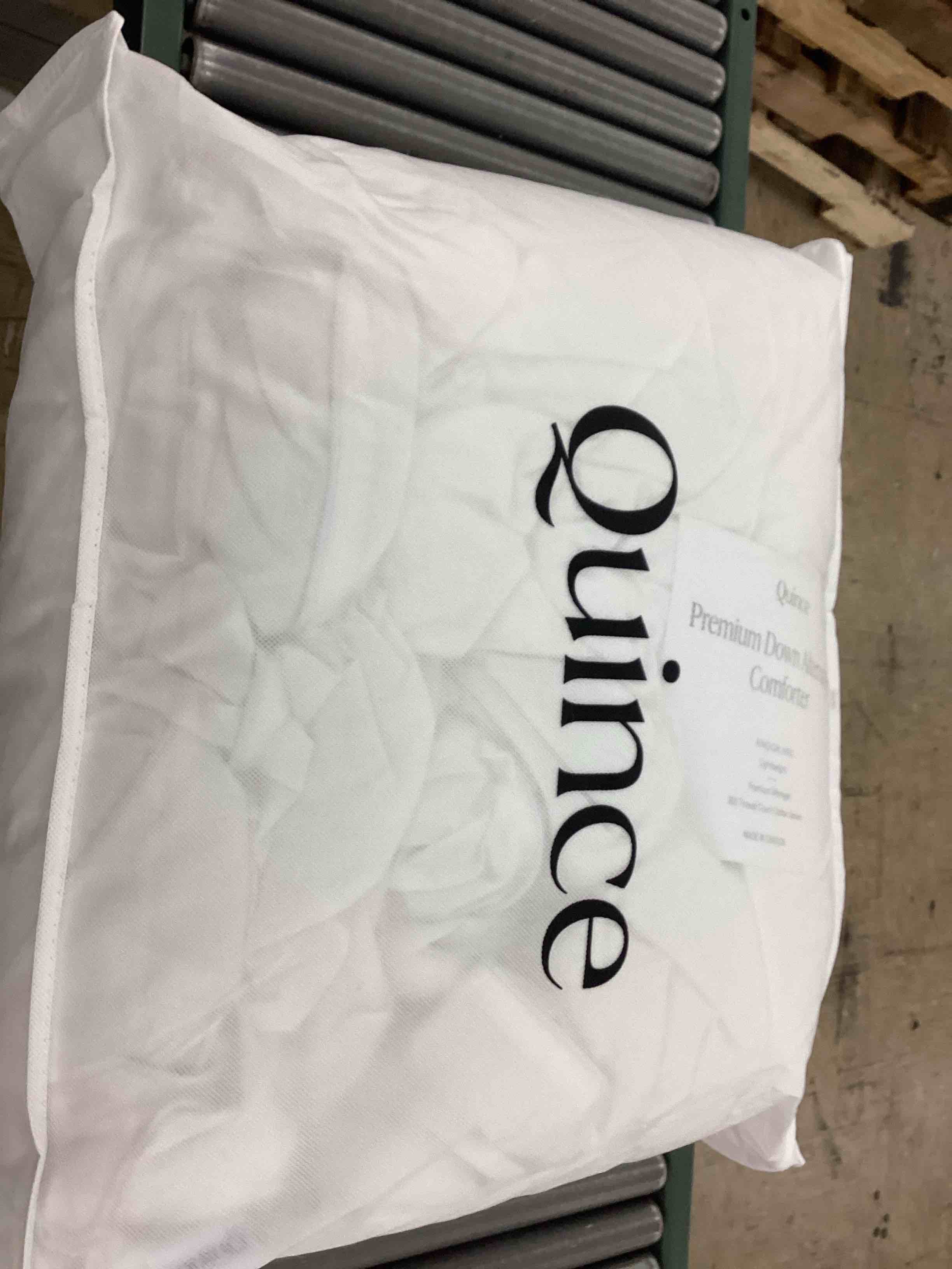https://s3.amazonaws.com/lotting-images-prod/BoxBids/BXB0600617_1780507331970.jpeg