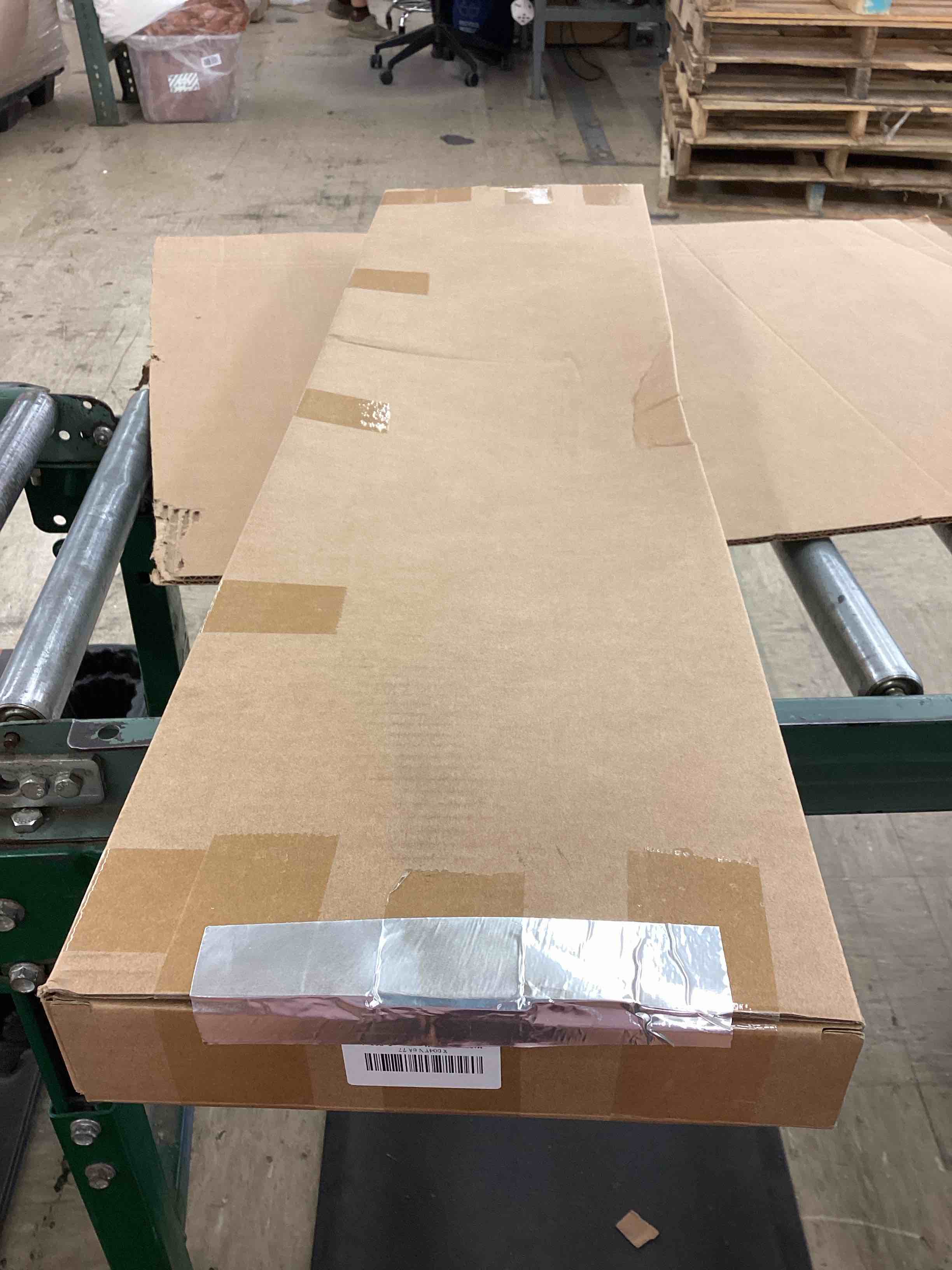 https://s3.amazonaws.com/lotting-images-prod/BoxBids/BXB0600688_1780588676745.jpeg