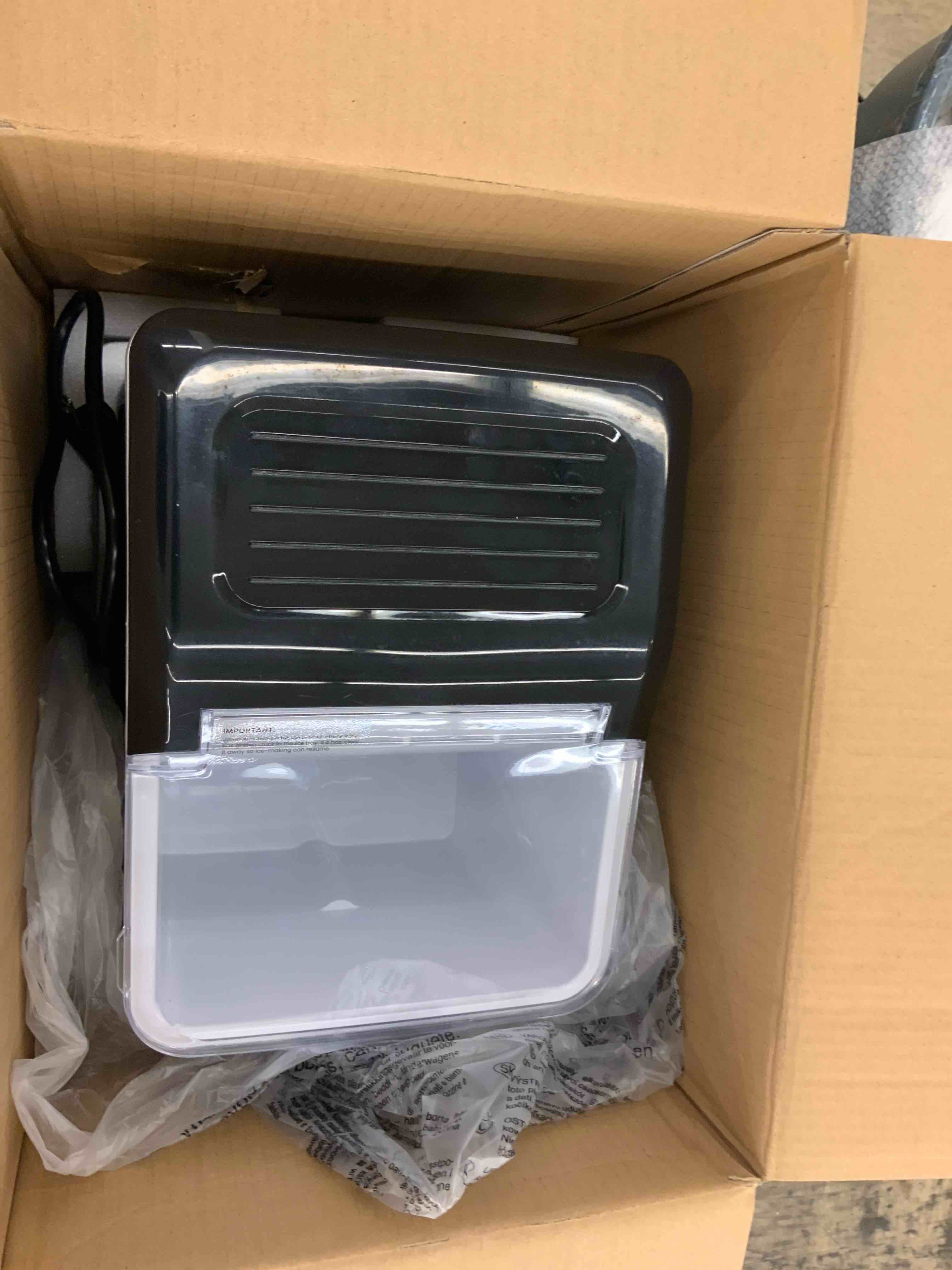 https://s3.amazonaws.com/lotting-images-prod/BoxBids/BXB0600705_1780672573130.jpeg