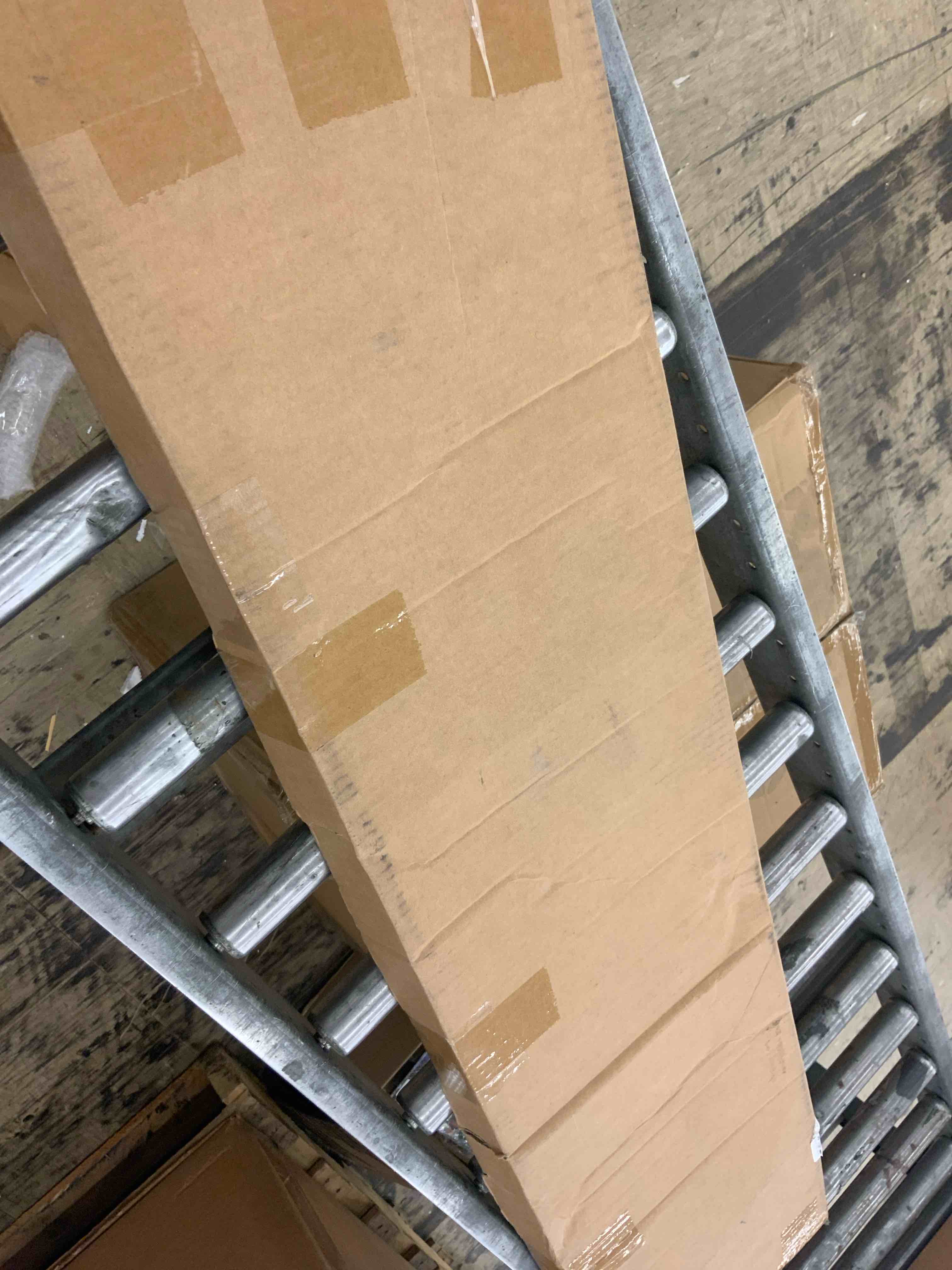 https://s3.amazonaws.com/lotting-images-prod/BoxBids/BXB0600718_1780674023977.jpeg