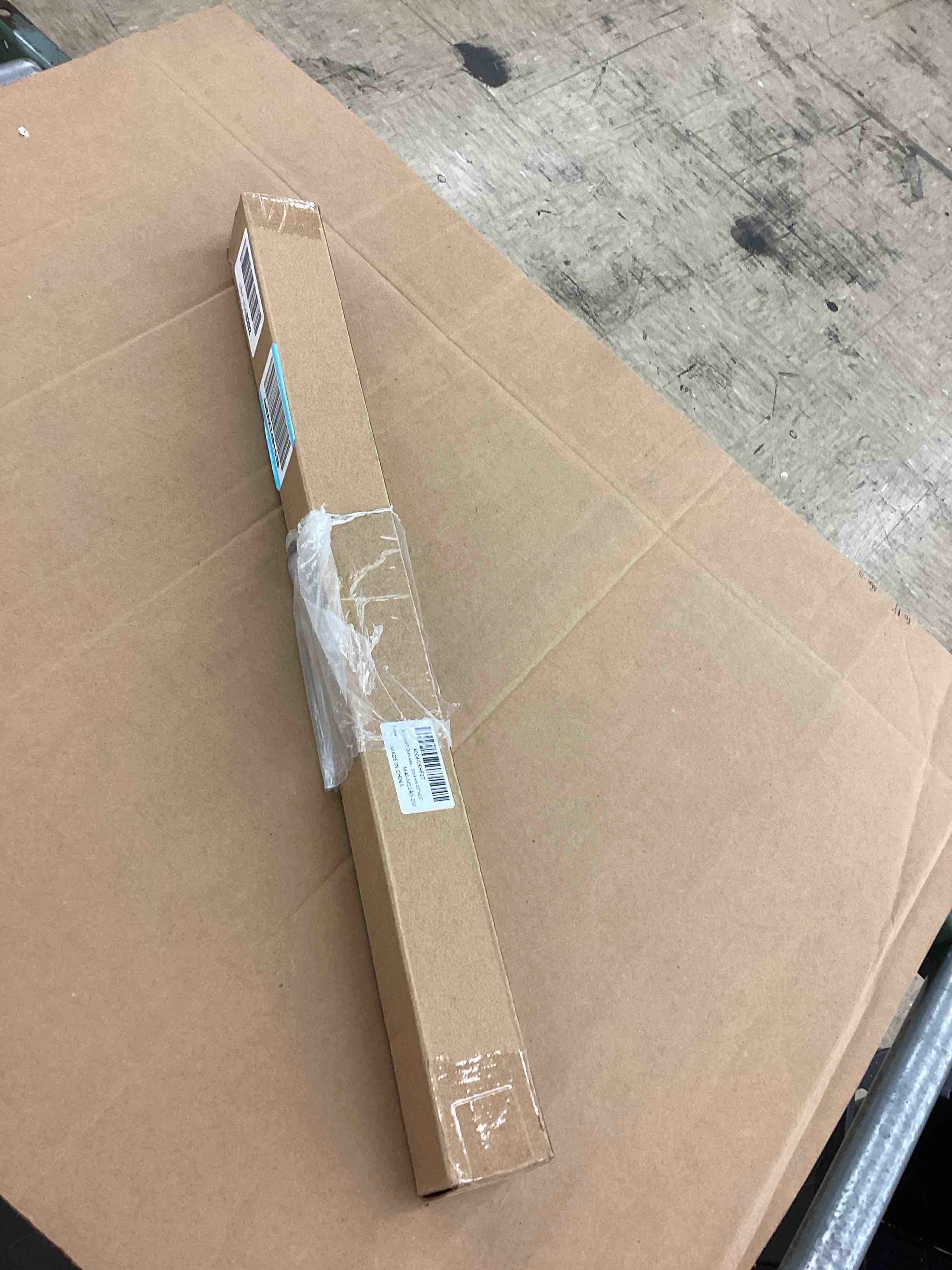 https://s3.amazonaws.com/lotting-images-prod/BoxBids/BXB0600722_1780583844947.jpeg