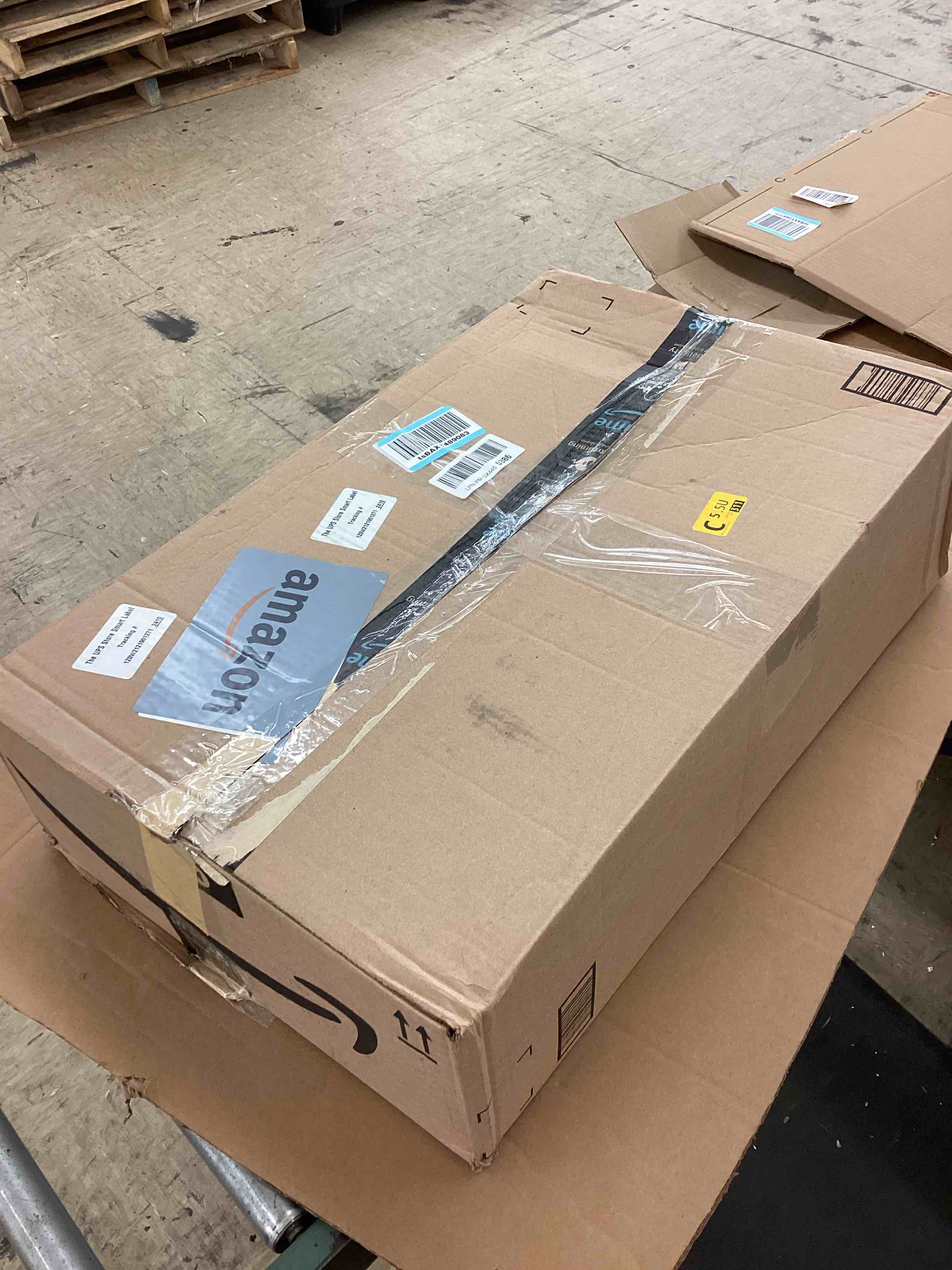 https://s3.amazonaws.com/lotting-images-prod/BoxBids/BXB0600729_1780586456992.jpeg